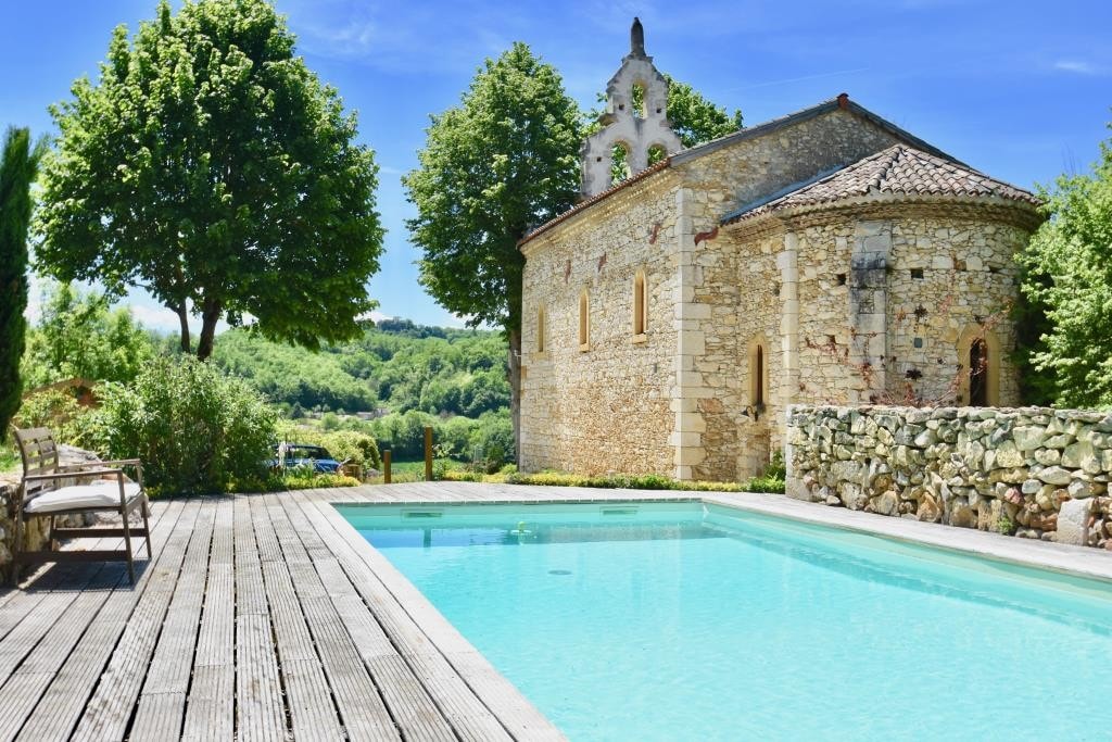 piscine-chapelle