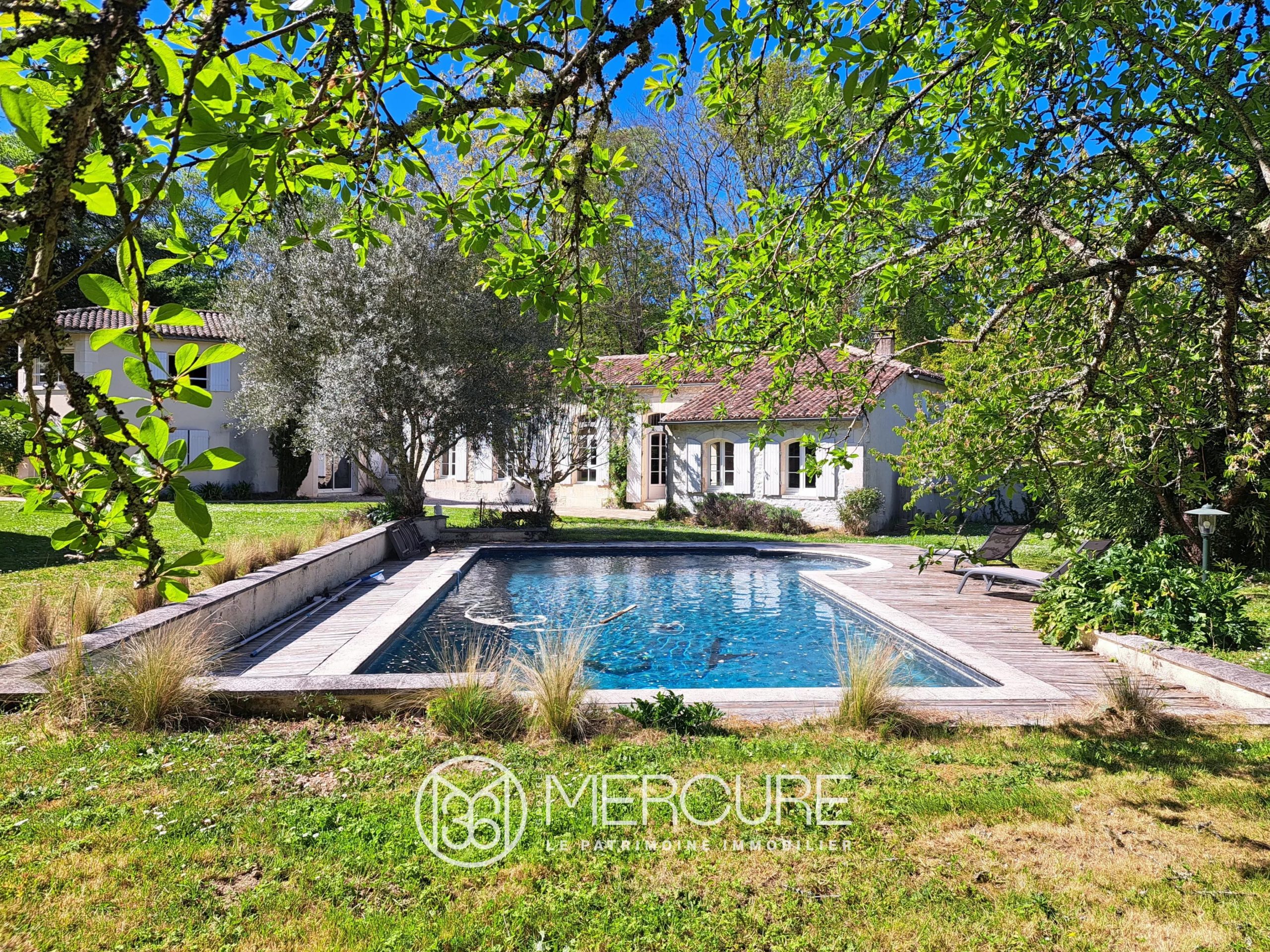 ANCIENNE ORANGERIE DE CHATEAU - 10347PO