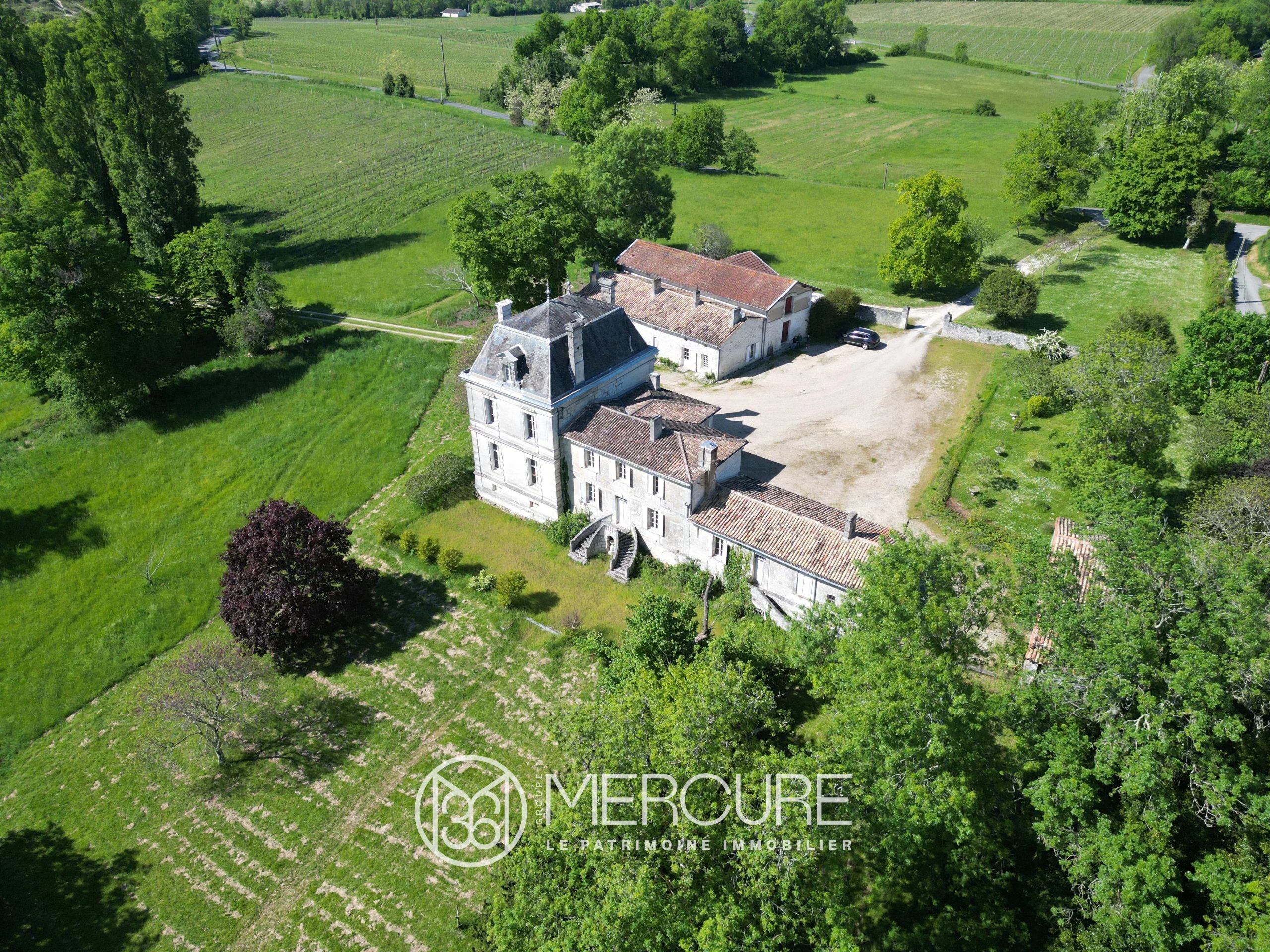 CHATEAU 39 HA ET METAIRIES DE RAPPORT - 901043bx