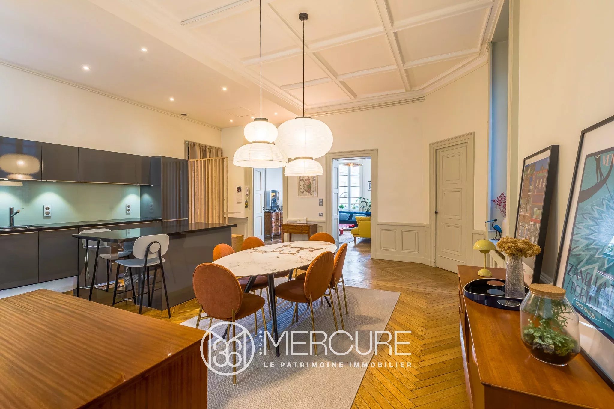 LYON 2 AINAY Superbe appartement 171  m²  : 6 pièces, balcon, grand garage - 5045LY