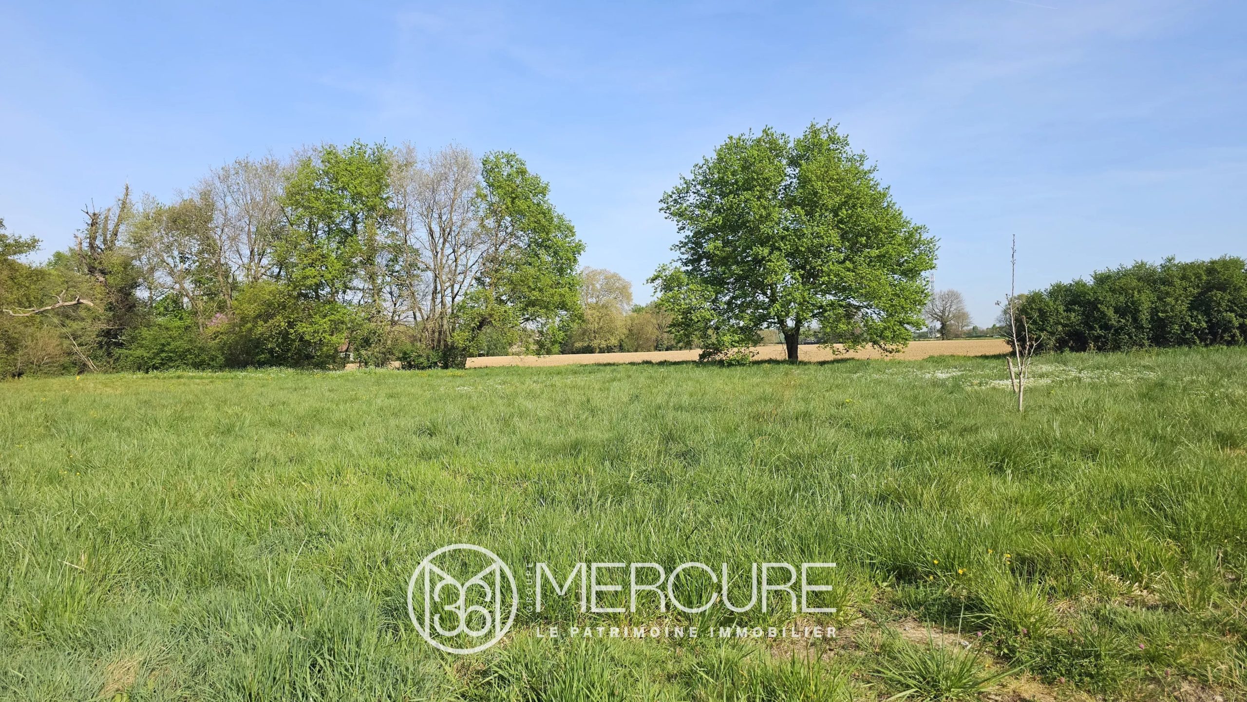 RARE – TERRAIN CONSTRUCTIBLE DE 2289 M² ENTRE NATURE ET COMMODITES - 9235TS