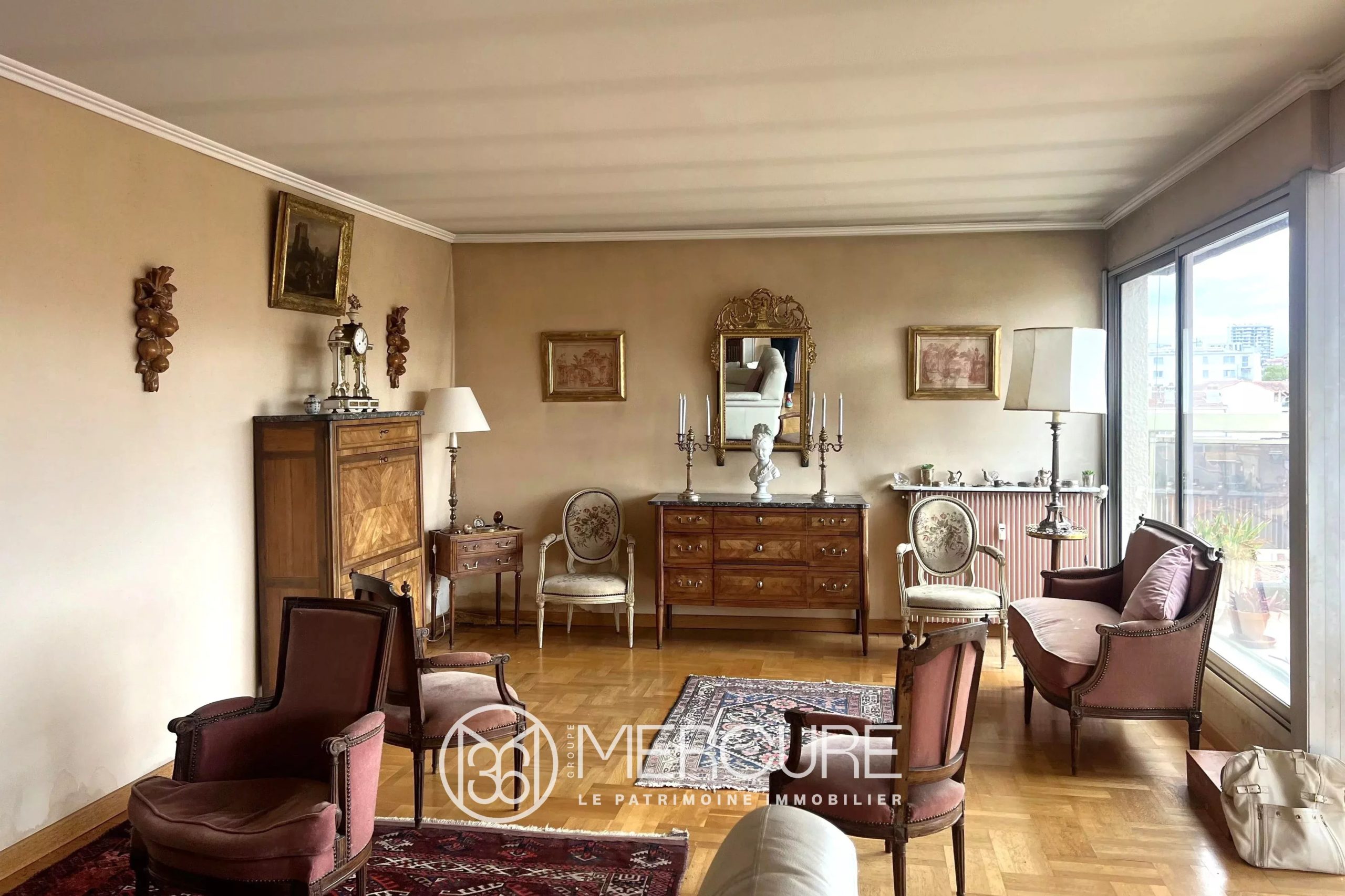 APPARTEMENT T5 – GRANDE TERRASSE – PARKING - 9311TS