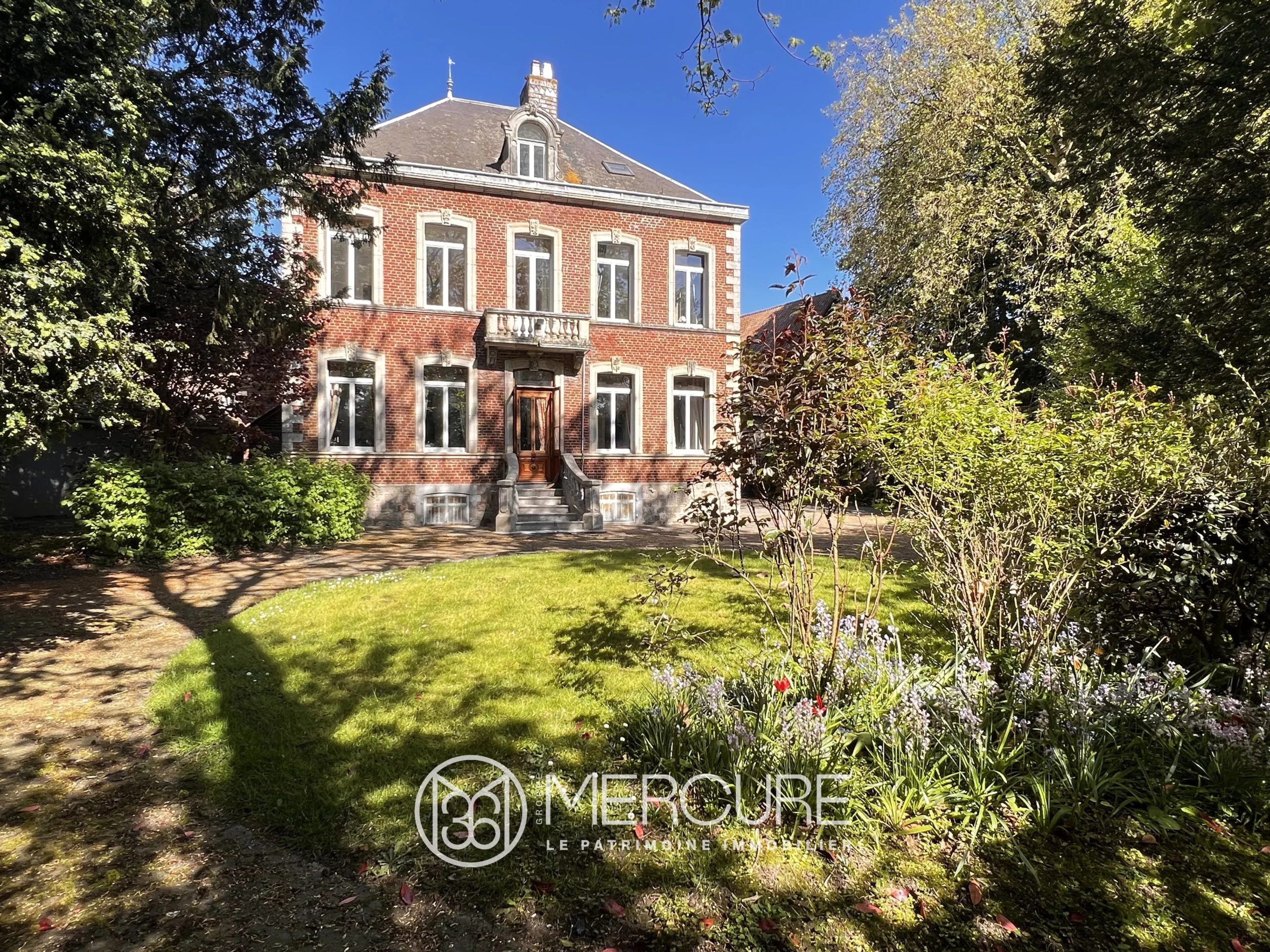 MANOR HOUSE – FARM HOUSE – CARETAKER’S HOUSE - 21565NC