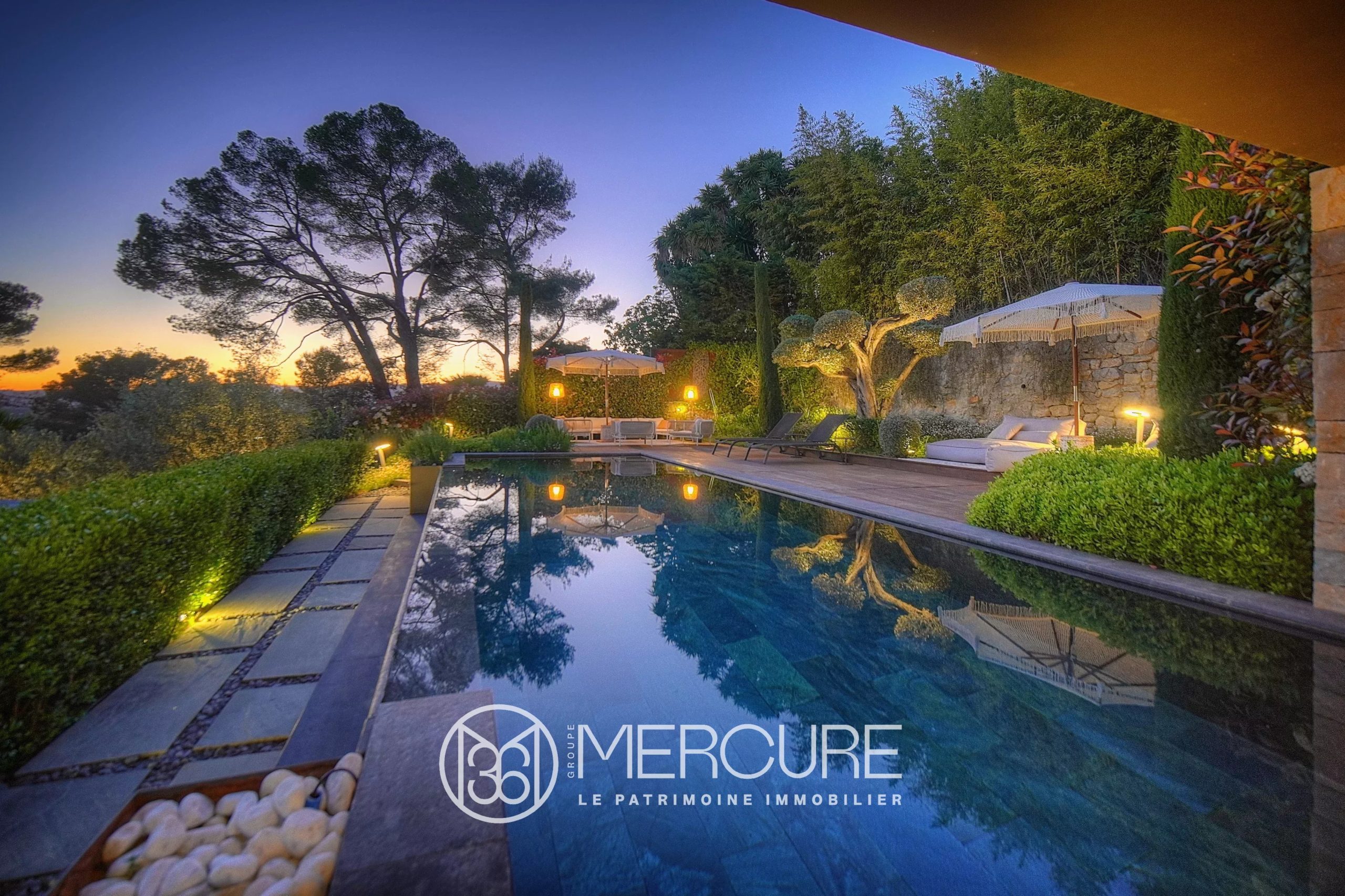 Mougins Village – Villa ultra contemporaine - 21468CA