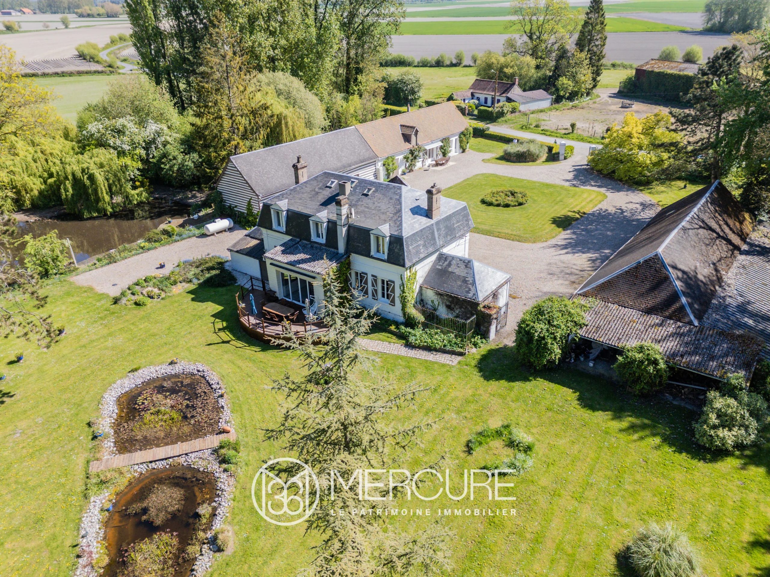 Propriété de charme avec plus de 4 hectares - 21563NC