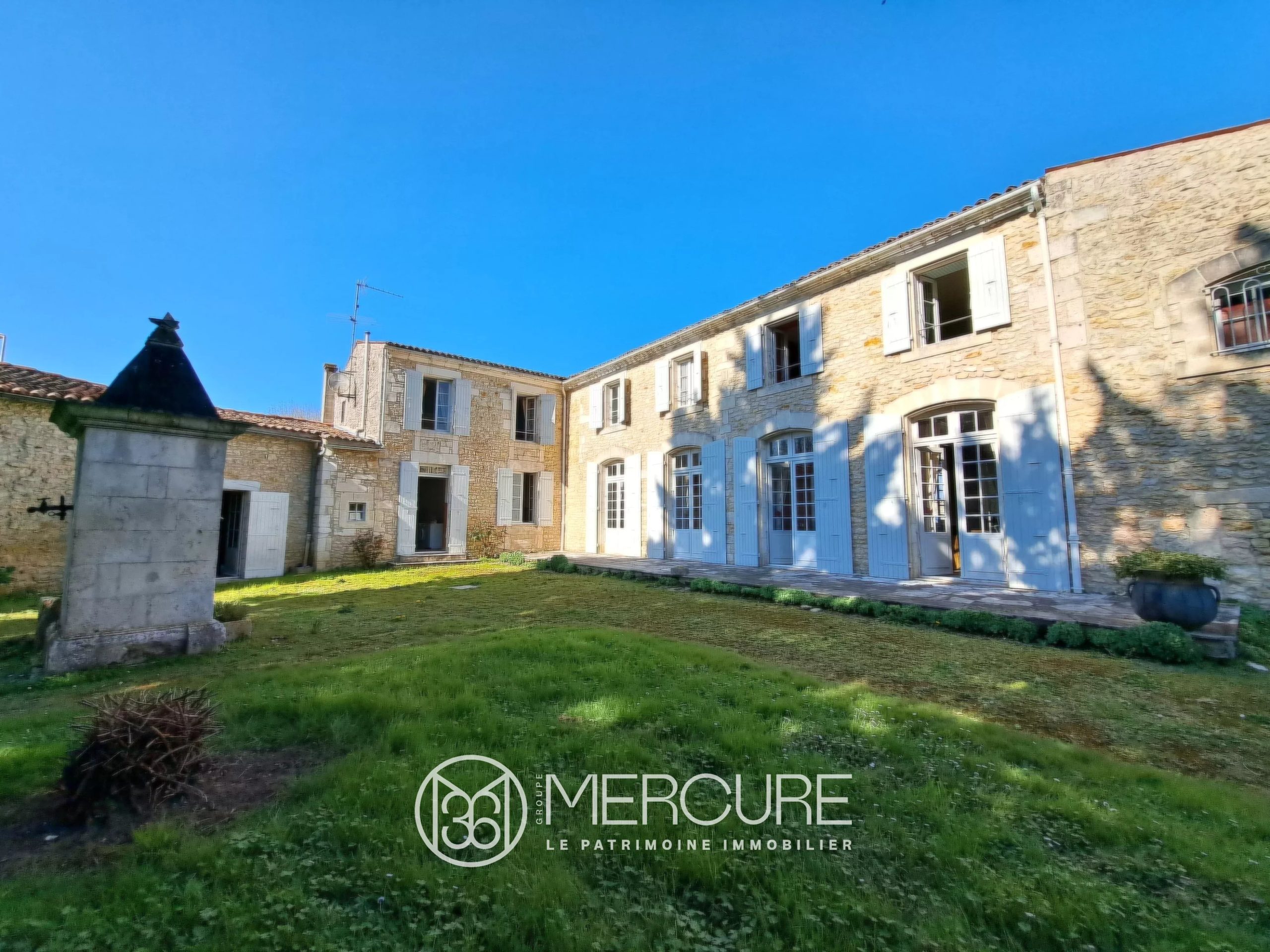 PROPRIETE DE FAMILLE ENTRE SAINTES ET ROYAN - 10345PO