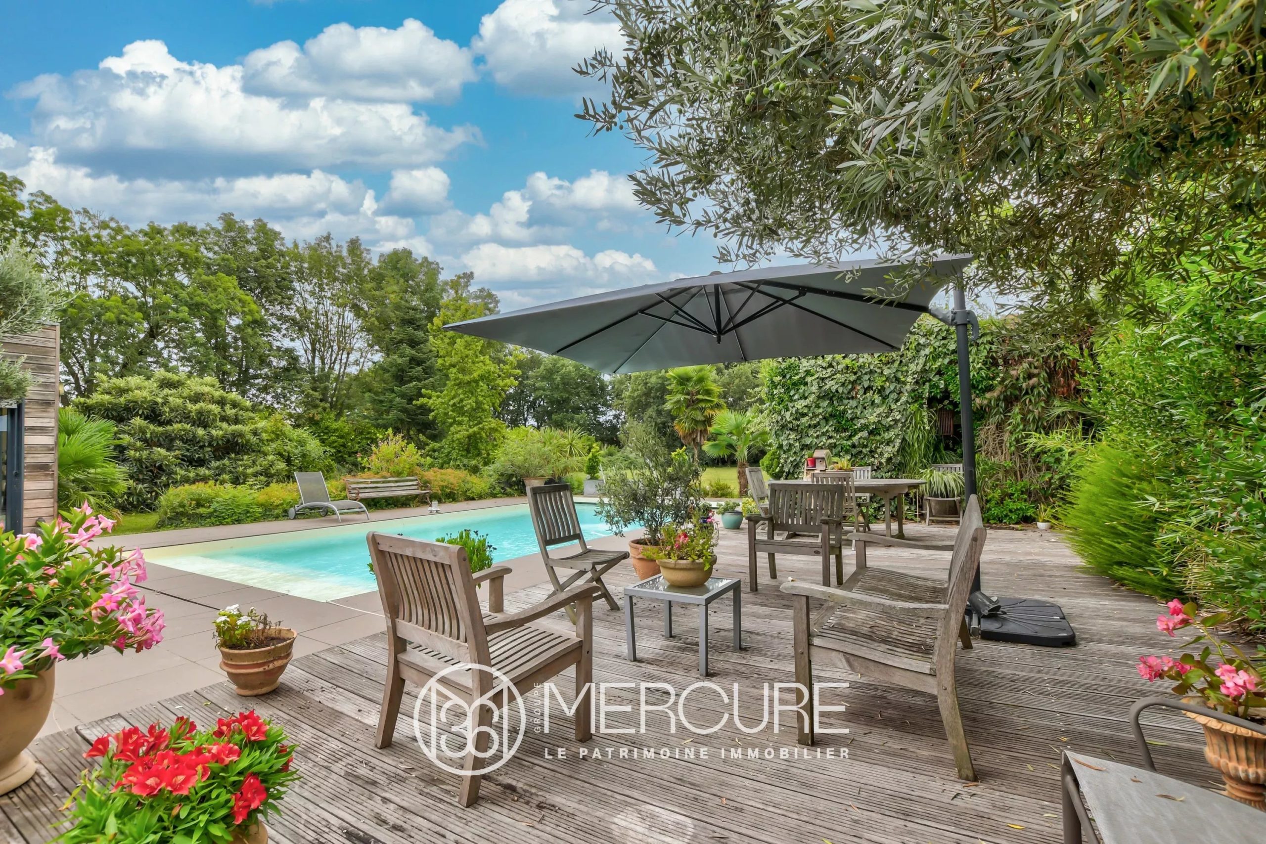 MAGNIFIQUE VILLA D&rsquo;ARCHITECTE – PISCINE – PATIO - 9036TS