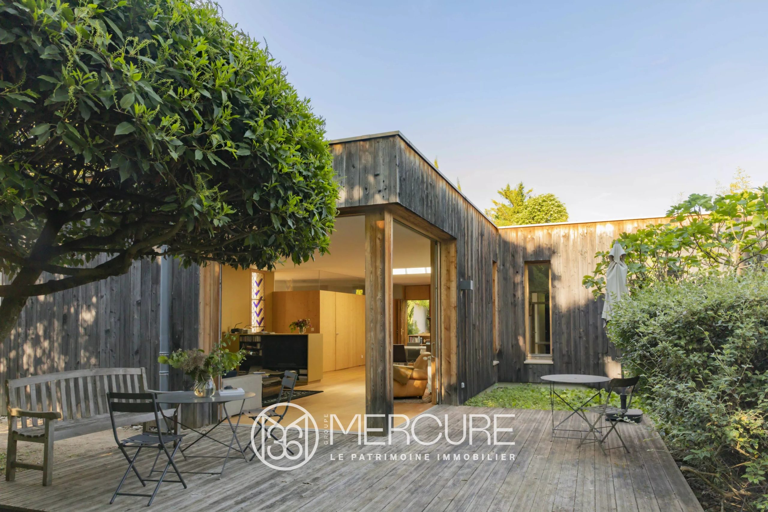 House for sale in western Lyon: a charming 180 m² property set in lush green surroundings - 5073LY