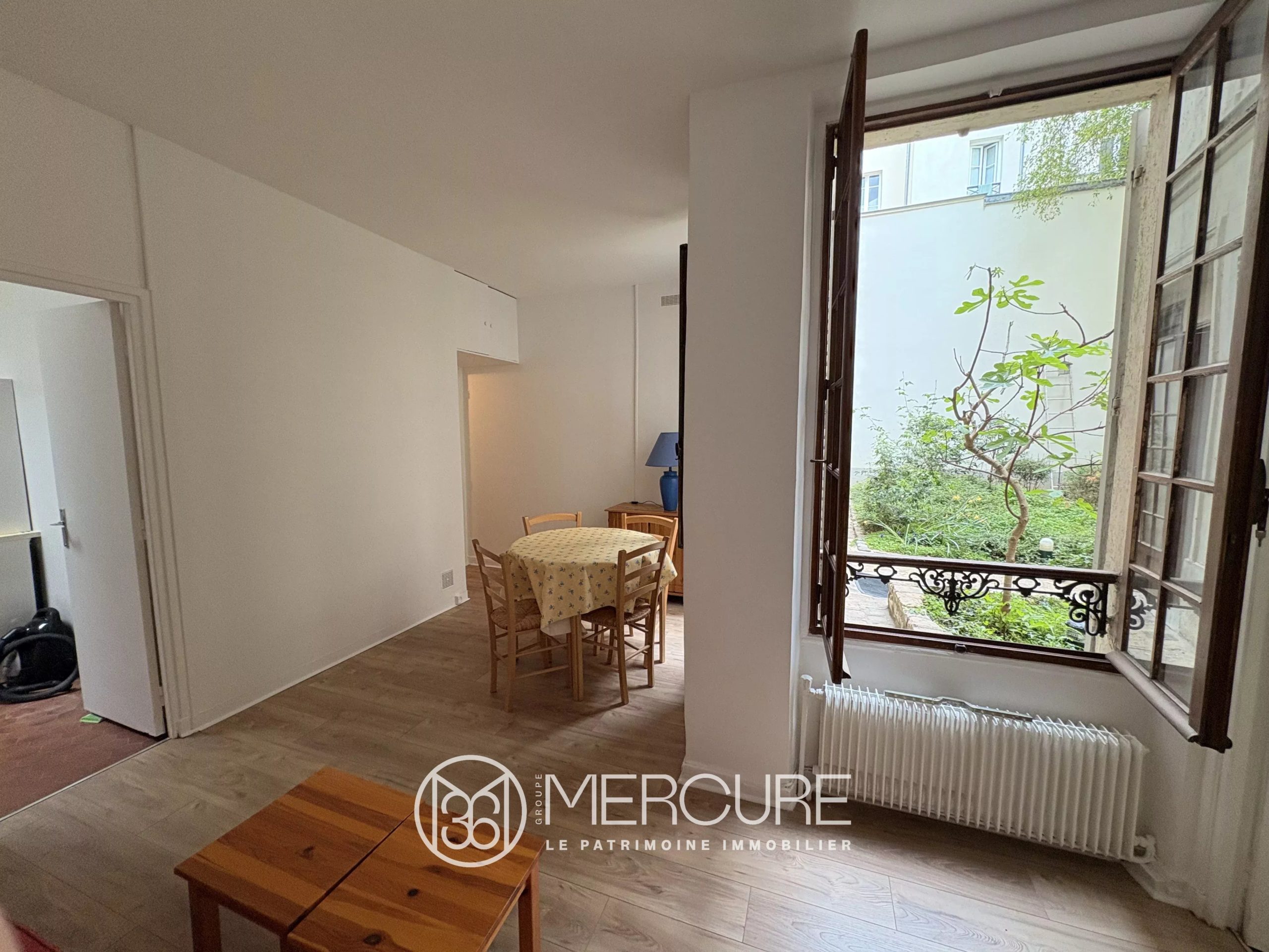 FOR SALE PARIS 7e GROS CAILLOU – 1 BEDROOM APARTMENT 30sqm - 680VPA