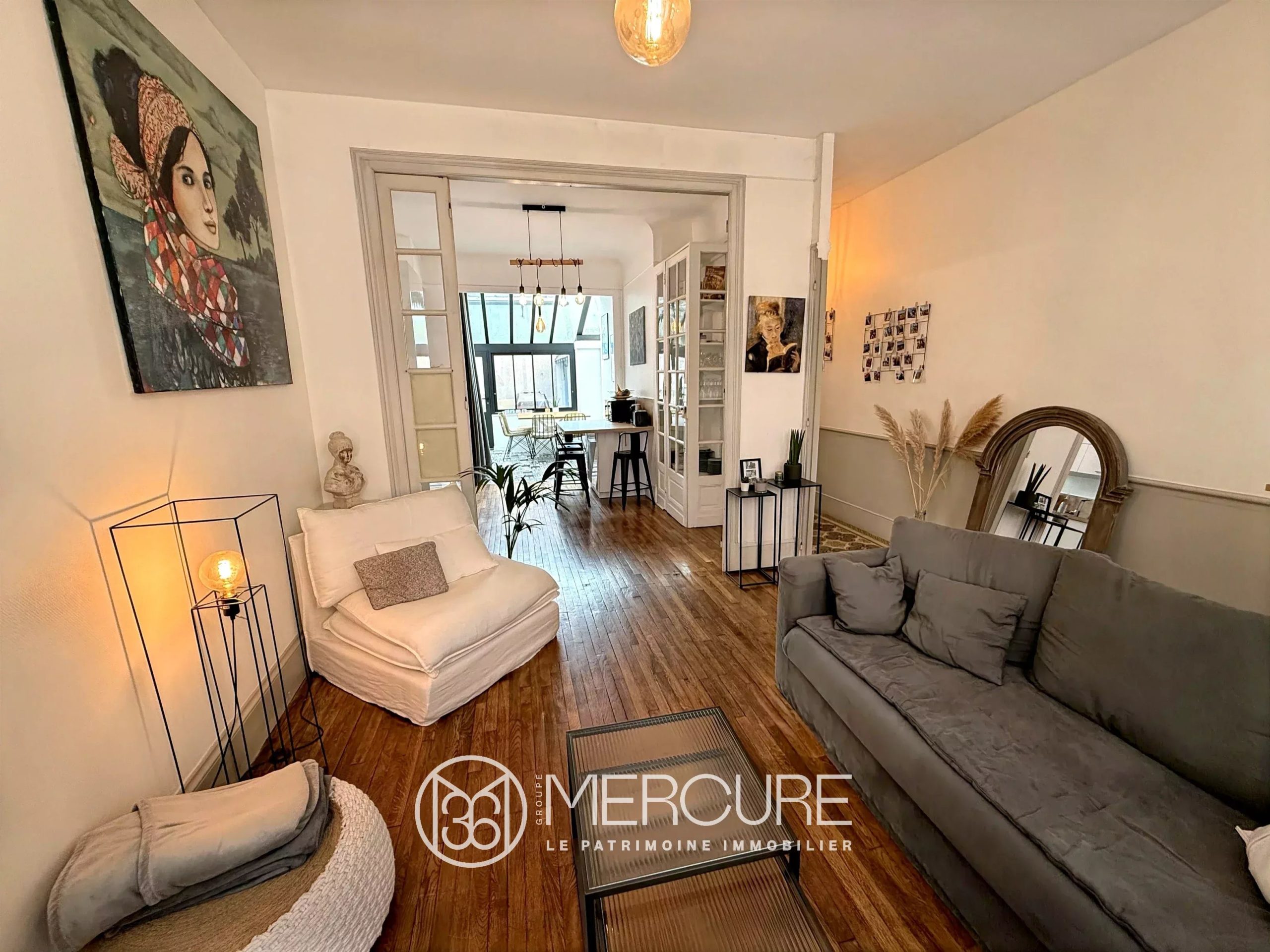 POITIERS-BLOSSAC, MAISON DE VILLE AVEC COUR, GARAGE ET REVENU LOCATIF - 10332po