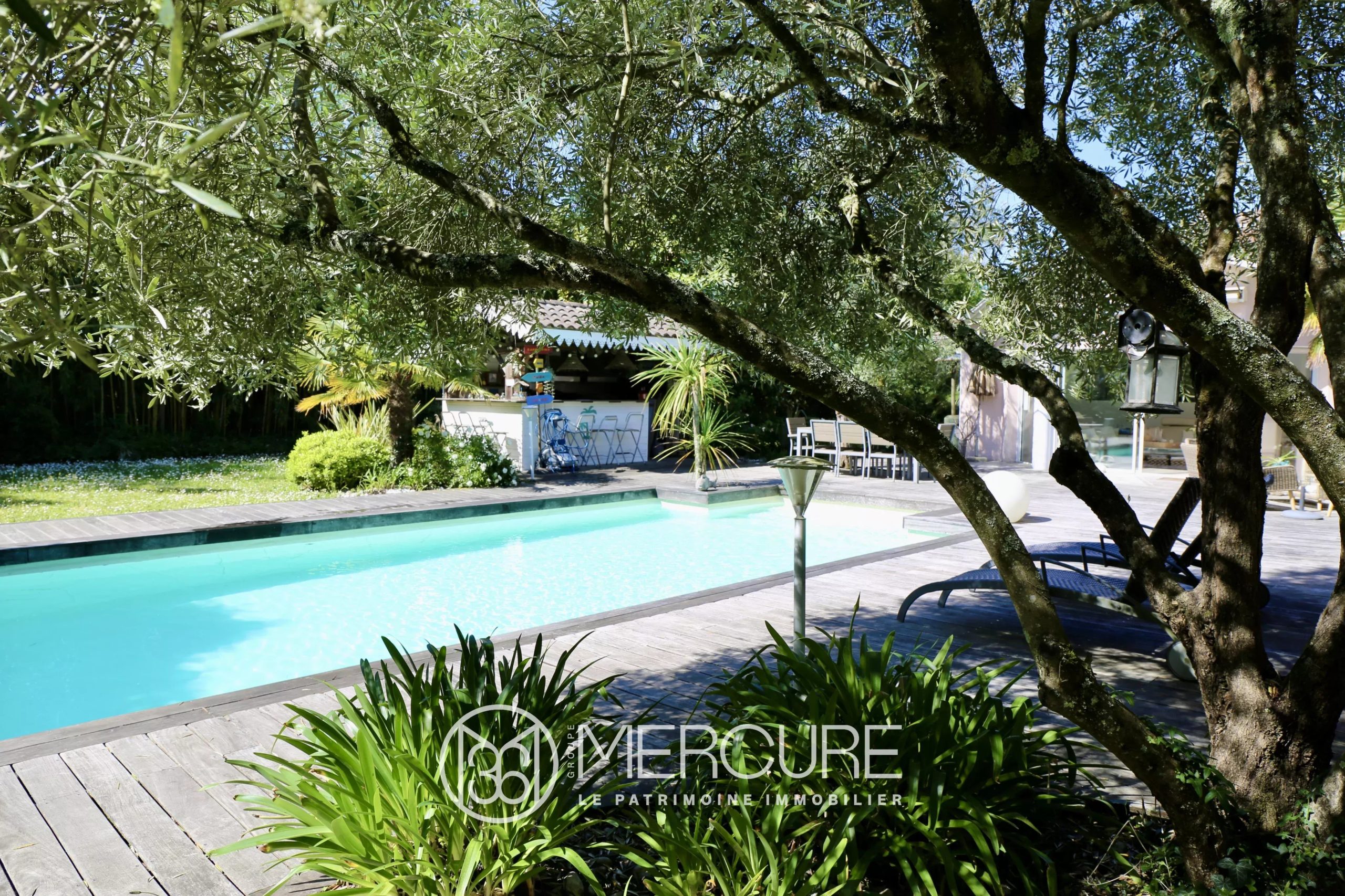 Mérignac proche Parc Féau – maison contemporaine 6 chambres avec piscine - 901106bx