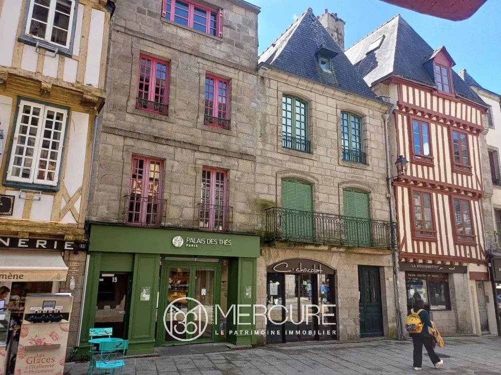 HYPER CENTRE QUIMPER GRAND T2 DE 64 M2 - 21645BR