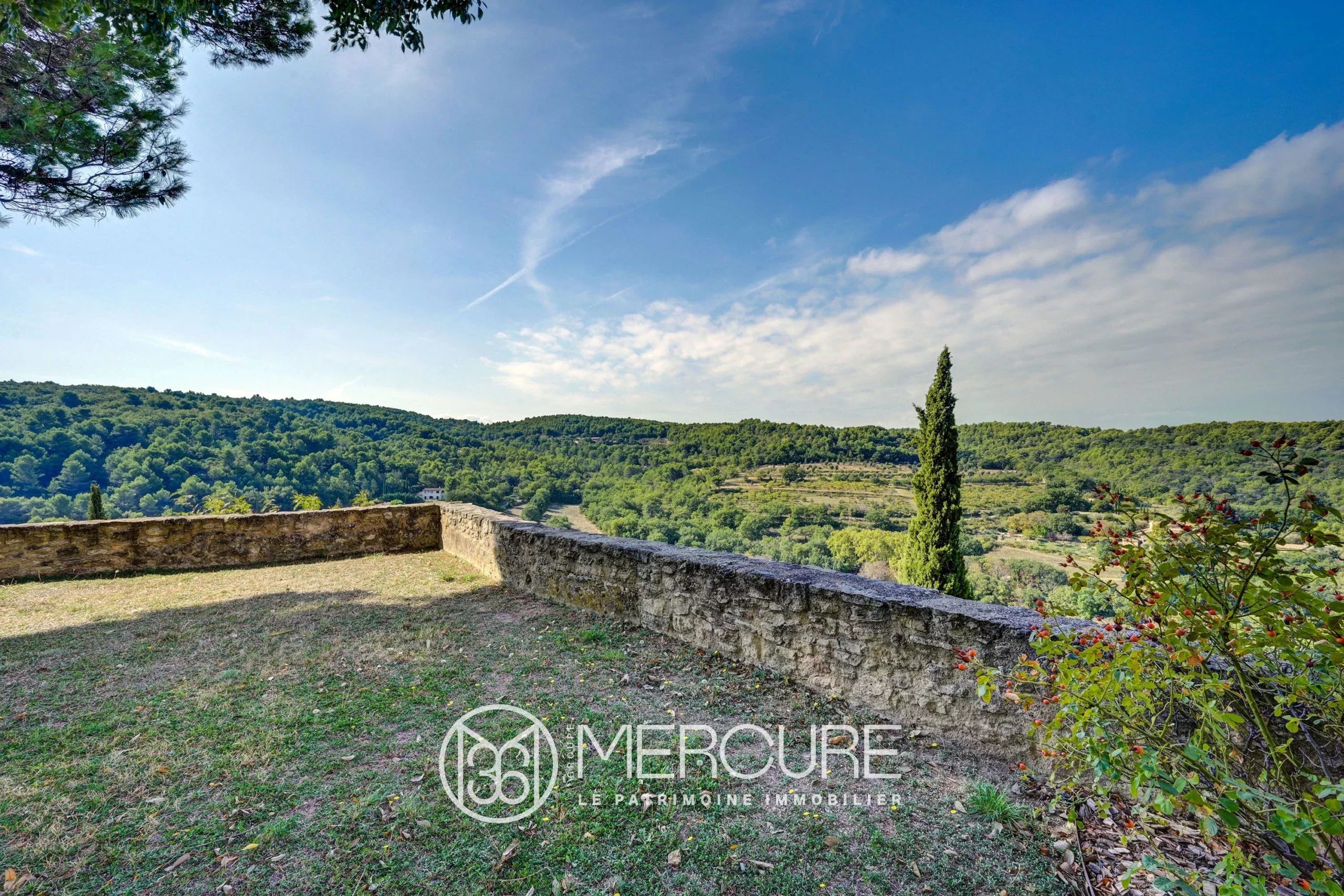 South of France,  chateau with panoramic view - 20543LR