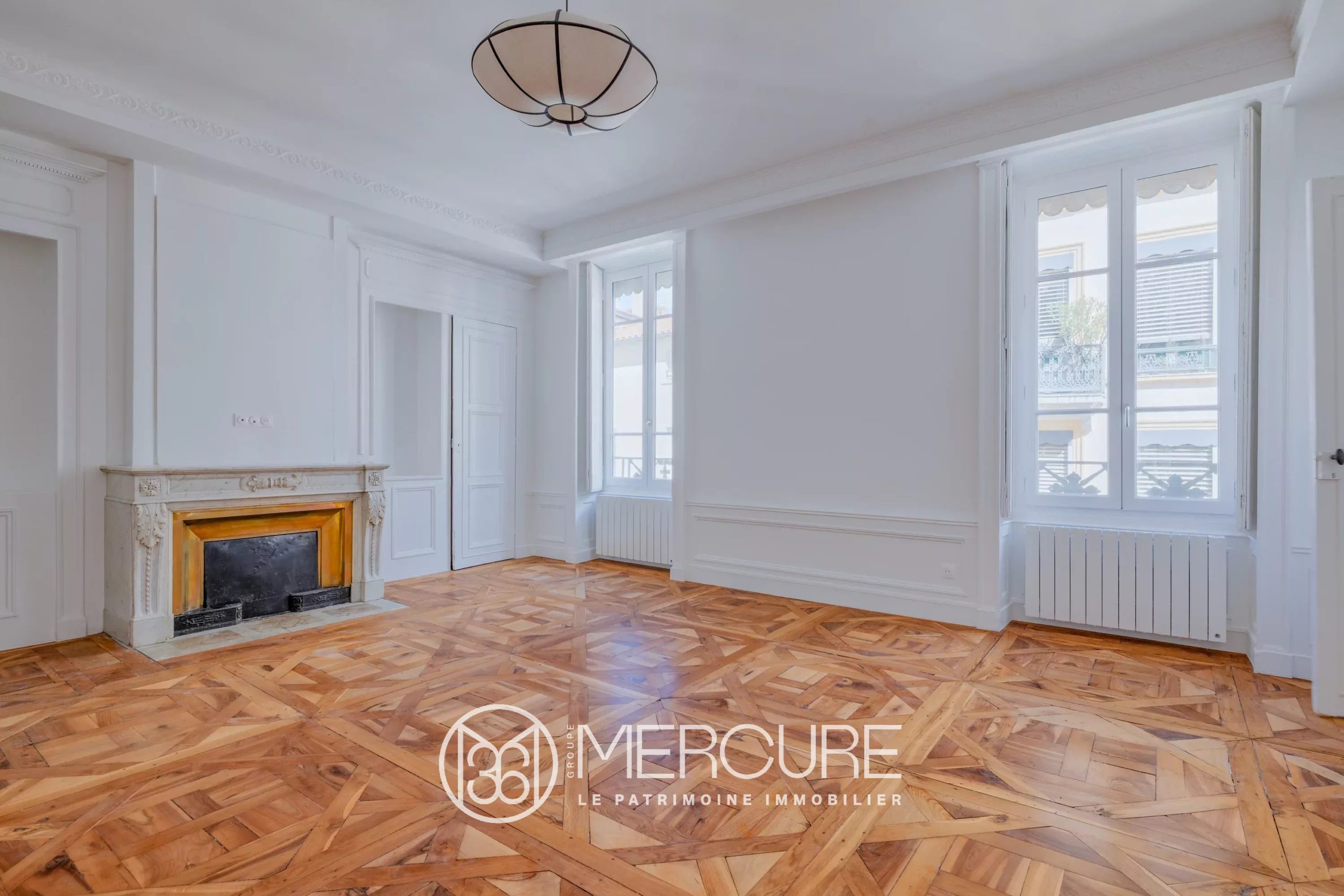 LYON 2ᵉ – AINAY | T2 DE CHARME ENTIÈREMENT RÉNOVÉ – 51 sqm - 5027LY