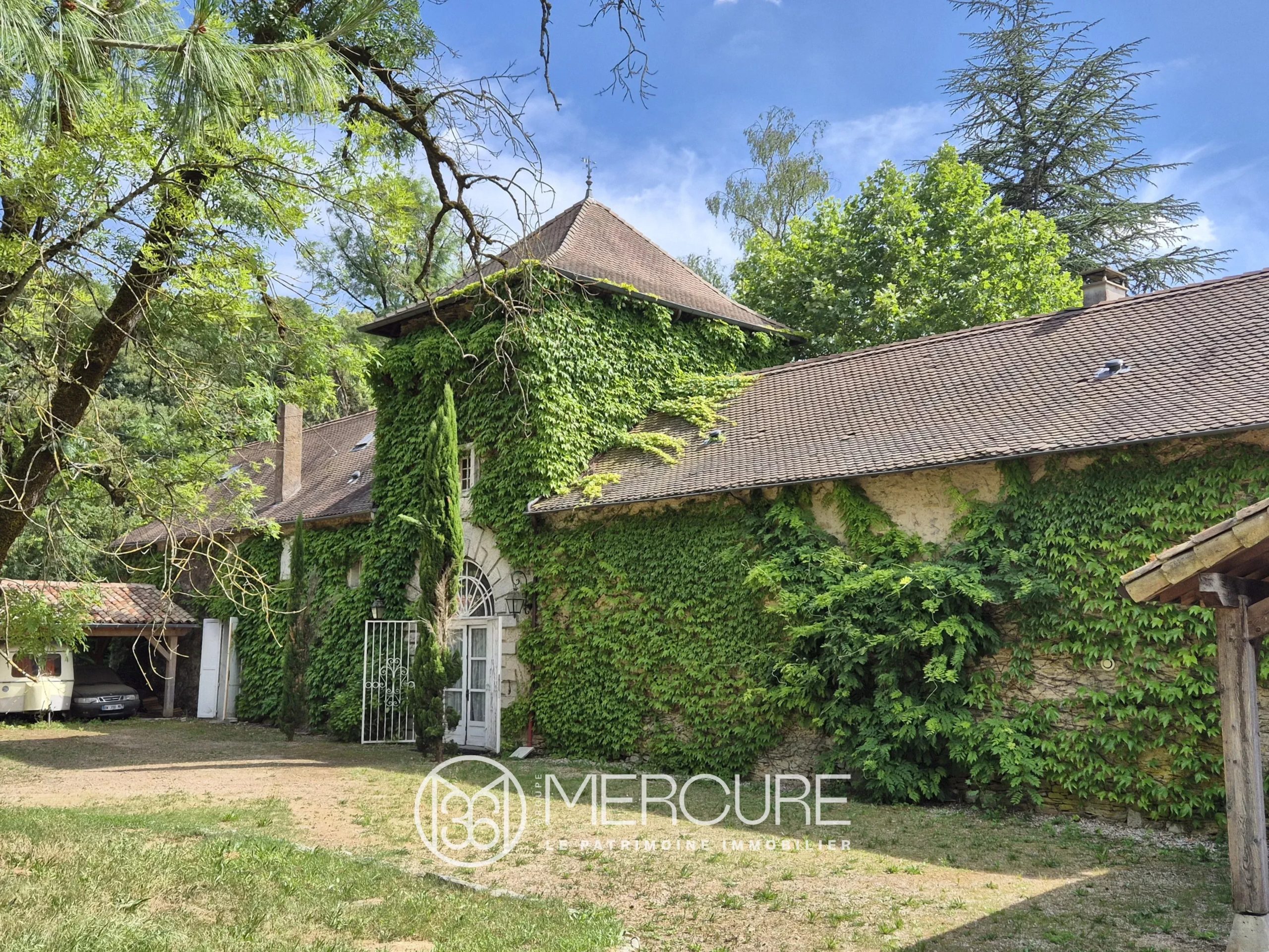 Charming Estate near CREMIEU for sale - 4927LY