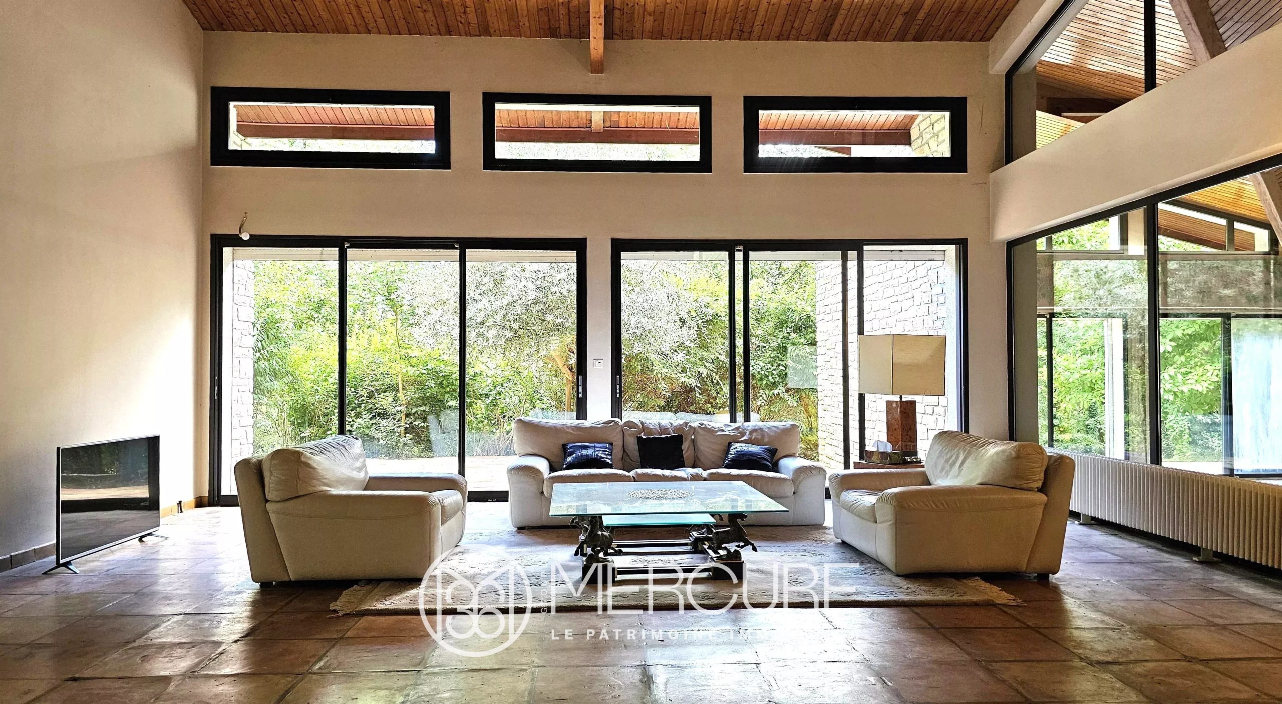 MAISON D&rsquo;ARCHITECTE D&rsquo;EXCEPTION – BEAU JARDIN - 9333TS