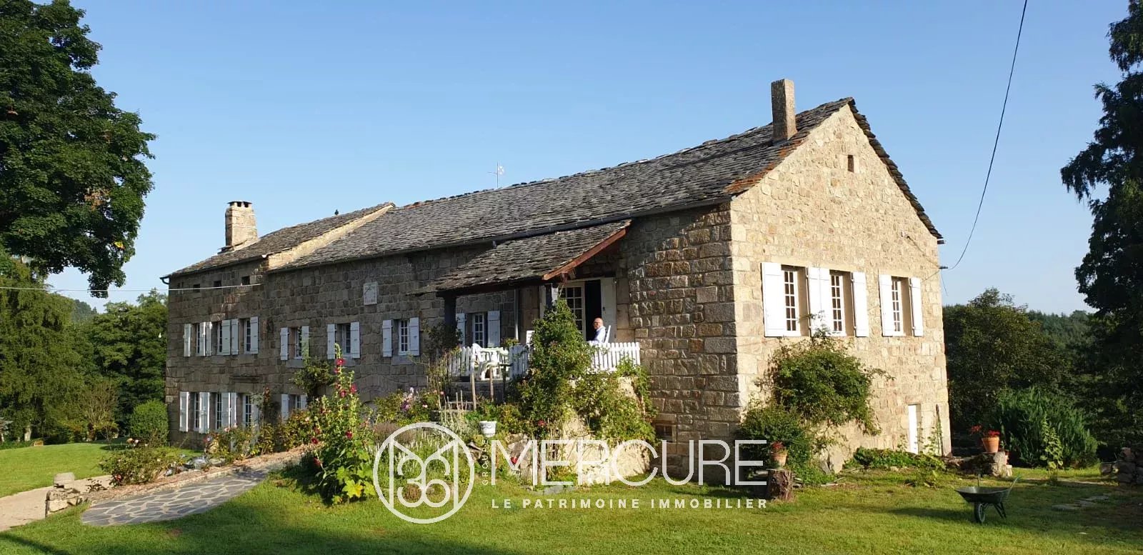 Belle Bastide en pierre de taille - 21632AU