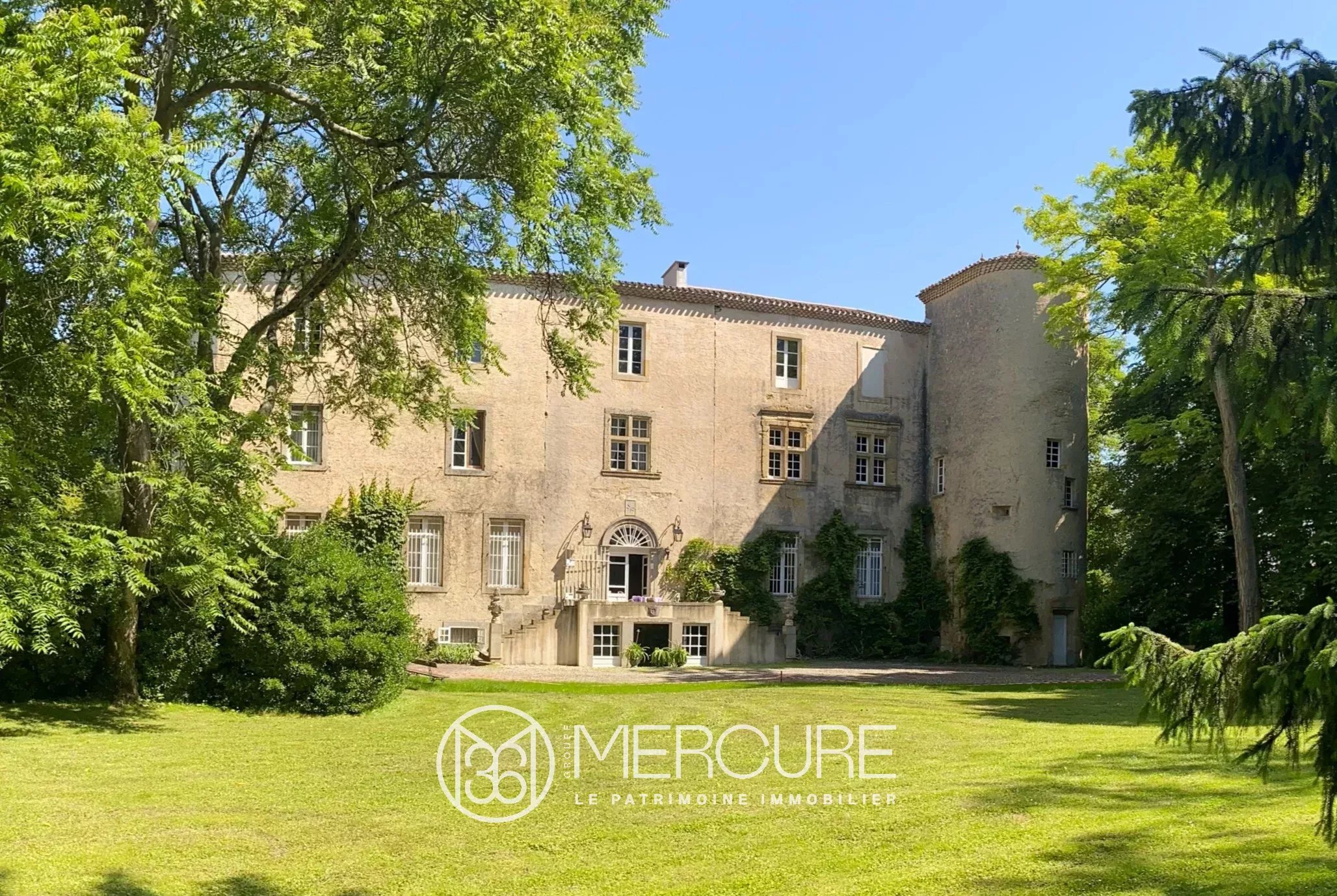 SUPERBE CHATEAU DU XIII EME PARFAITEMENT RENOVE - 9231TS