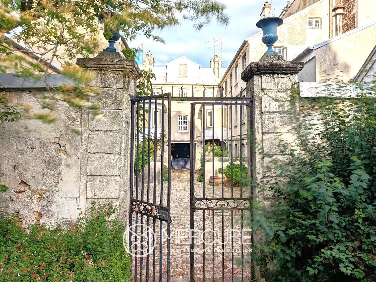 Versailles – Chantiers | Rare appartement avec jardin privé - 685VPA