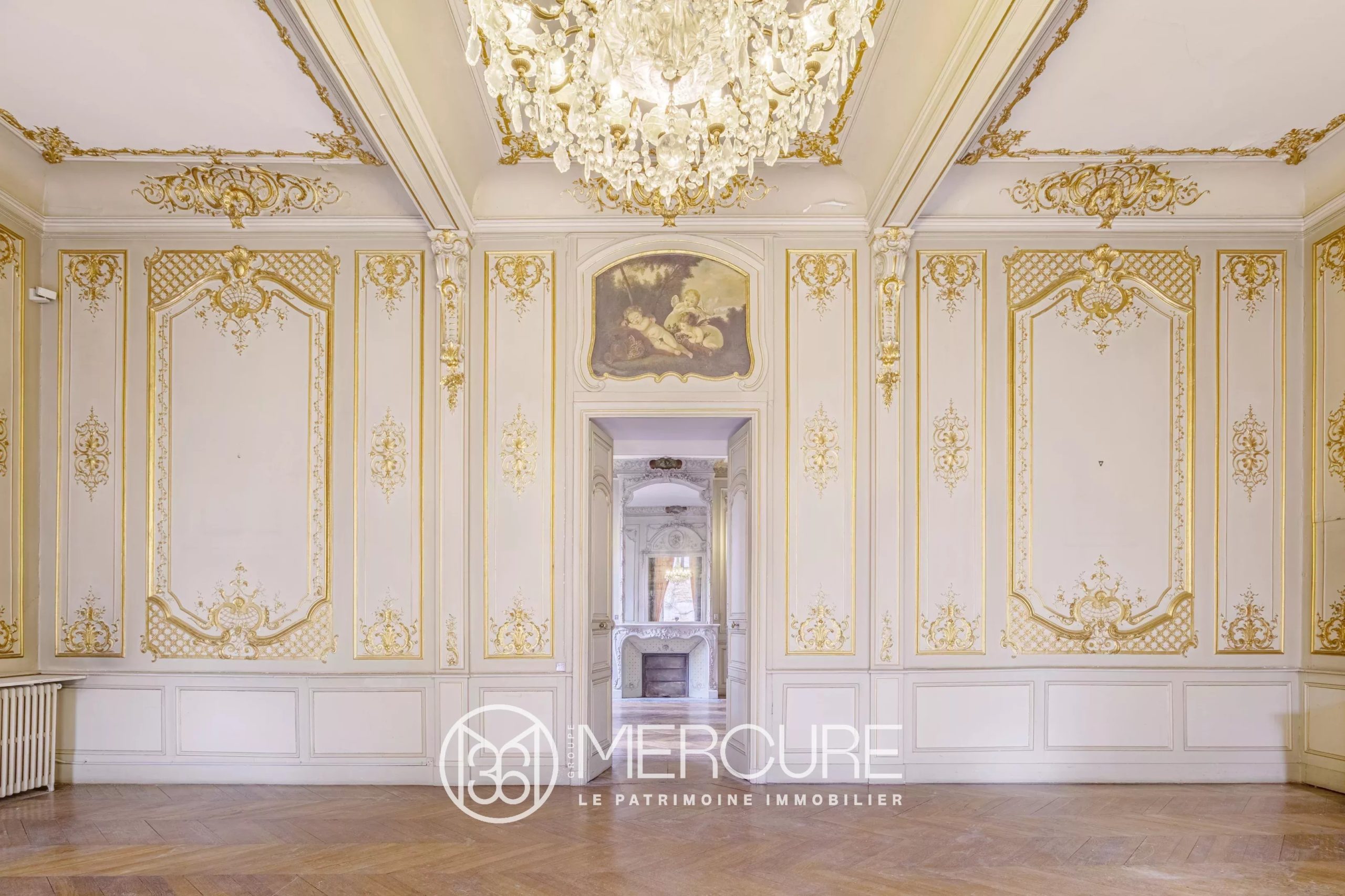 MAGNIFICENT NOBLE APARTMENT TO BE RENOVATED - 9296TS