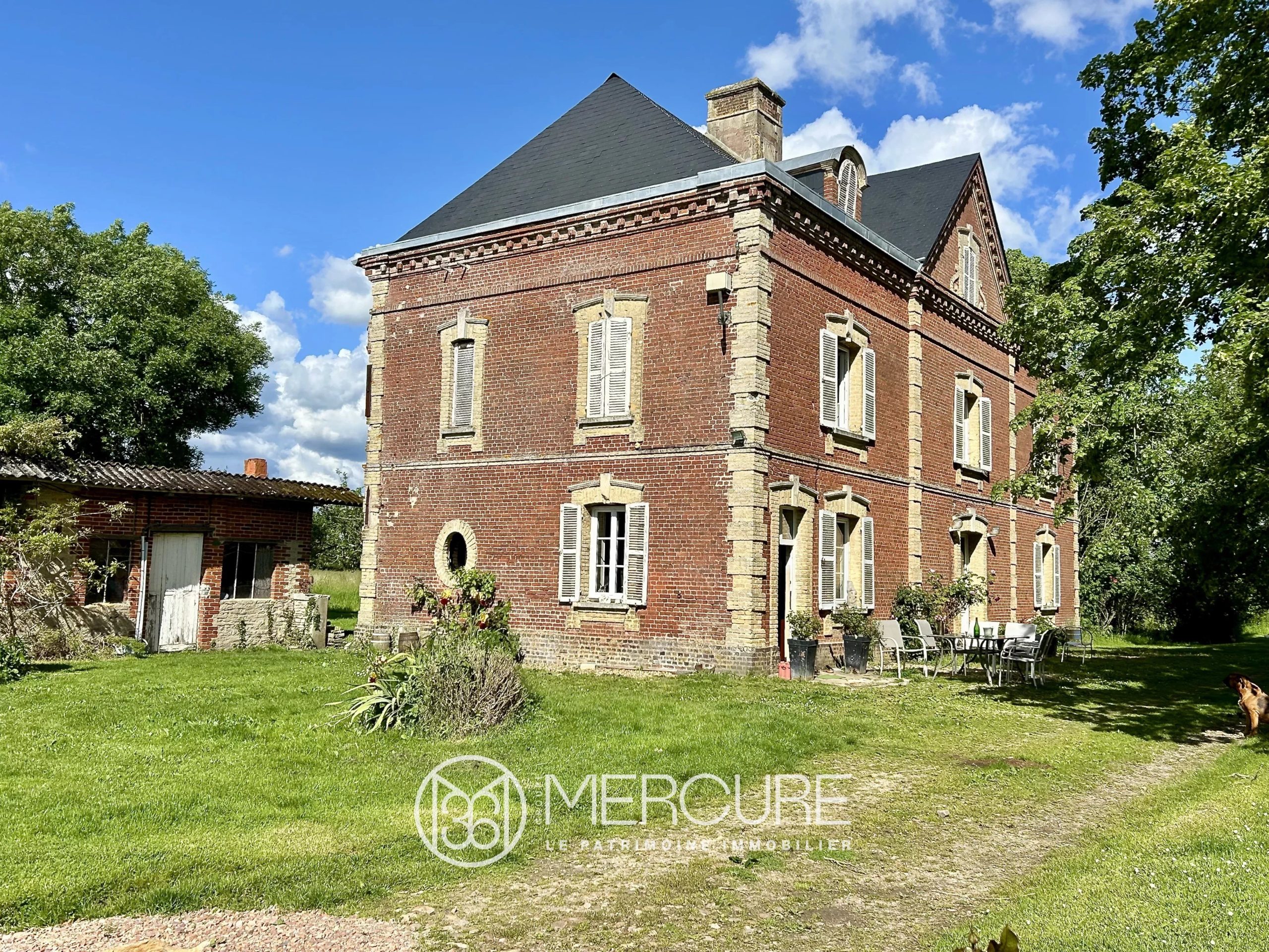 PROPRIETE DE 17 HA AVEC DEPENDANCES - 20816NO