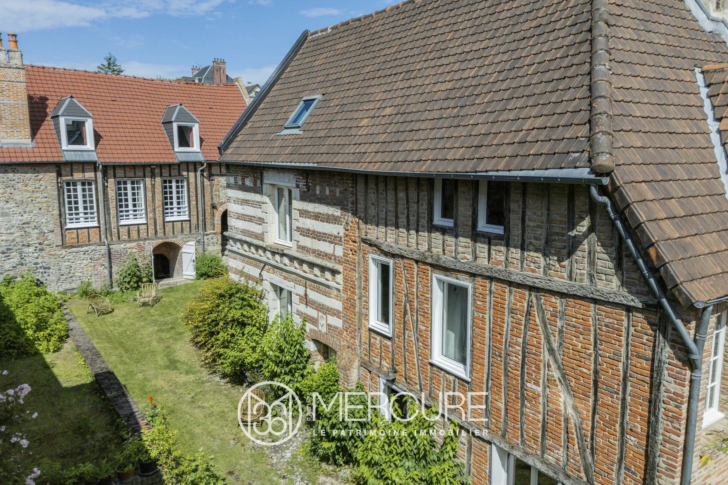 En exclusivité: Baie de Somme- Maison de caractère avec habitation indépendante - 21683NC