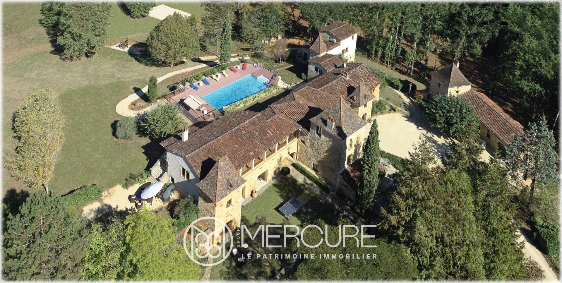 Maison 18 pièces 683 m² · à Puy-l'Évêque · 683 m² · 1 575 000 €