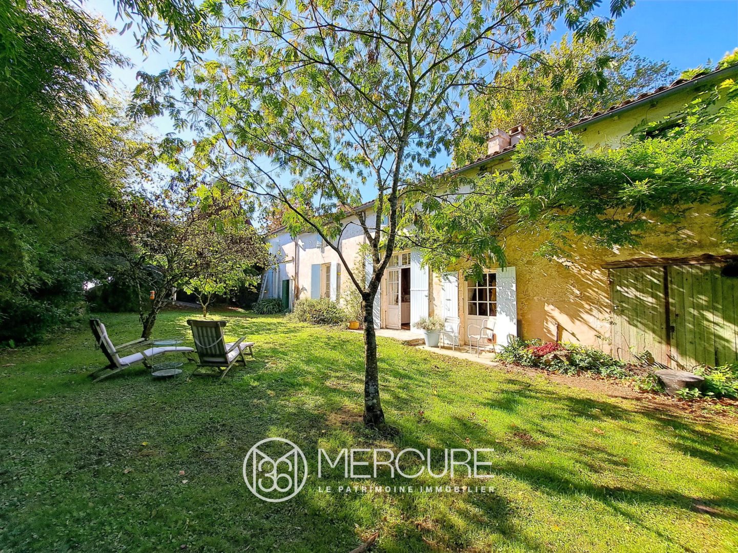 MAISON DE FAMILLE & MOULIN AU COEUR DE LA CAMPAGNE DE HAUTE SAINTONGE - 10235PO