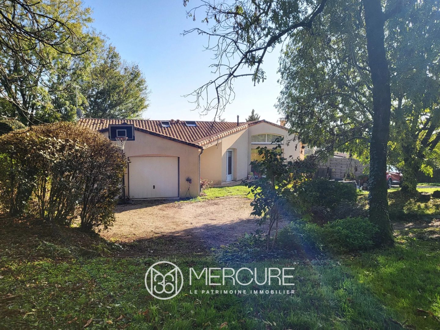 MAISON DE PLAIN-PIED AVEC VUE SUR LA RIVIERE - 10238PO