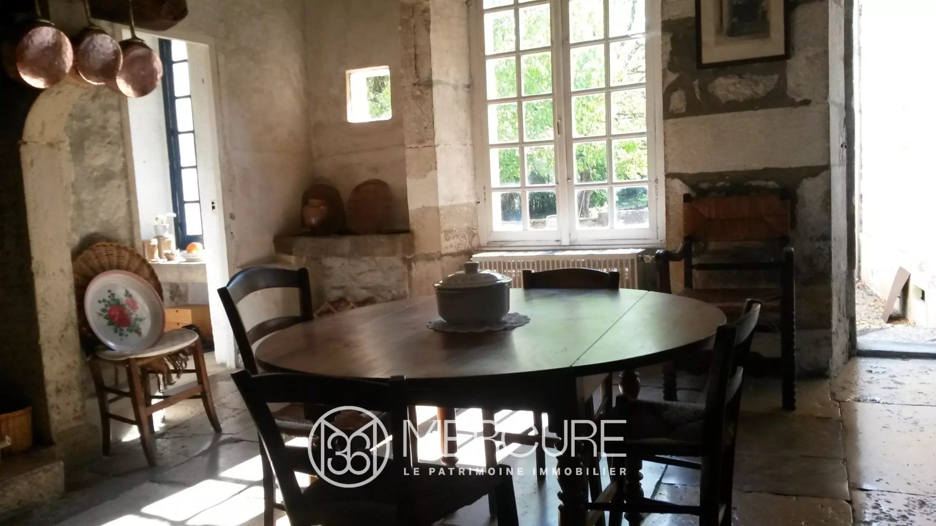 MAISON DE CARACTERE DU 18ème SIECLE, SECTEUR VEZELAY – AVALLON - 1572MHL