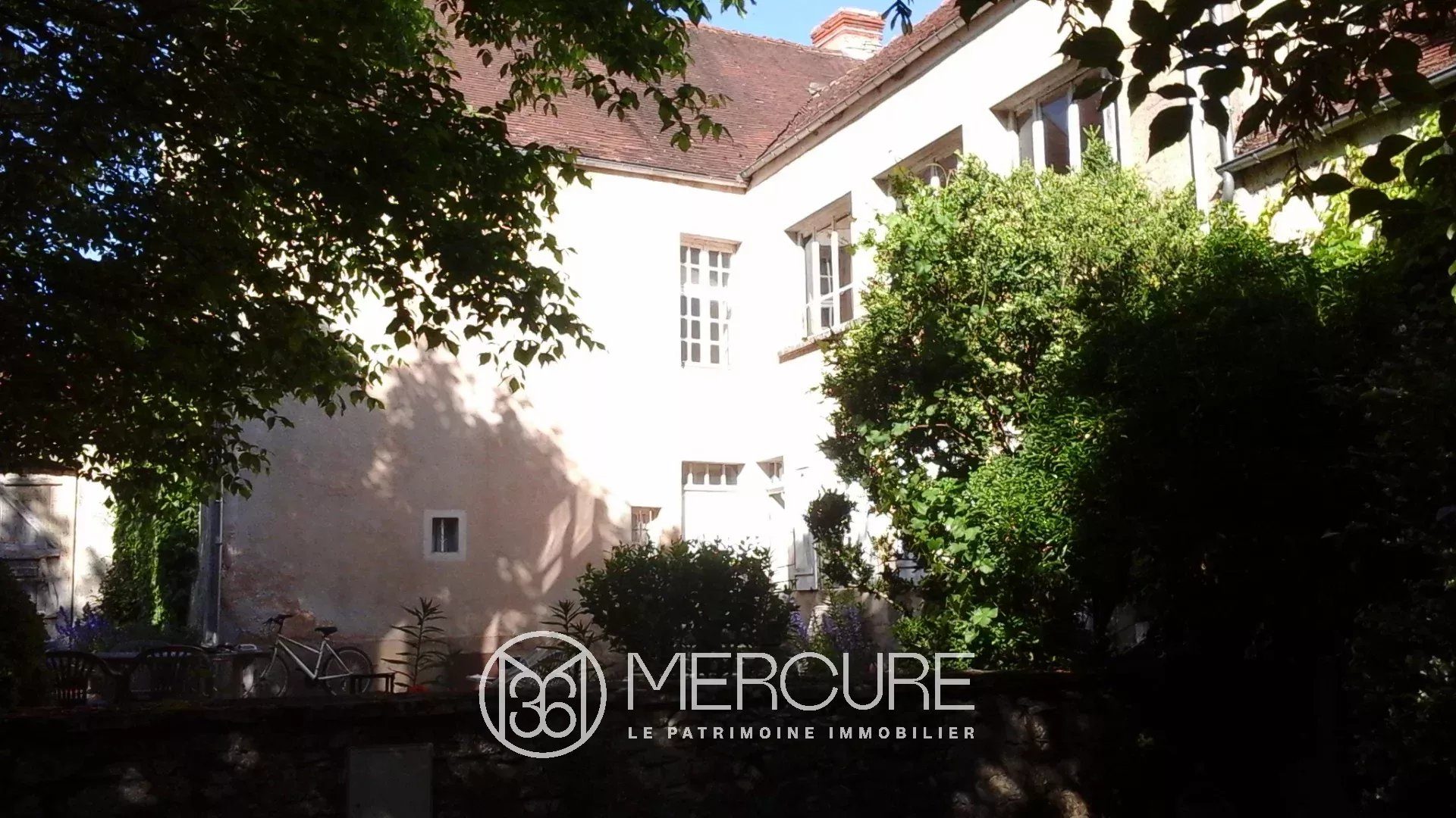 MAISON DE CARACTERE DU 18ème SIECLE, SECTEUR VEZELAY – AVALLON - 1572MHL