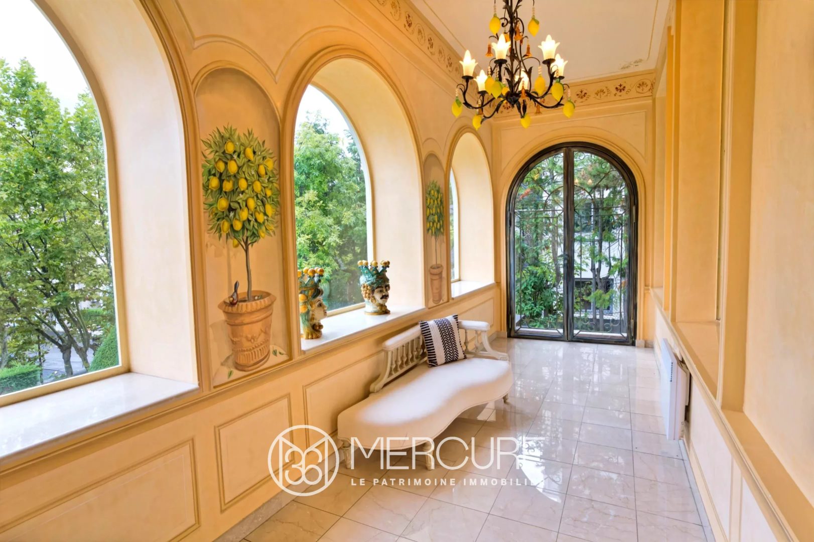 Belle propriété de 380m² sur 1429m², 6 chambres, terrasse, piscine, Chamalières - 20922AU