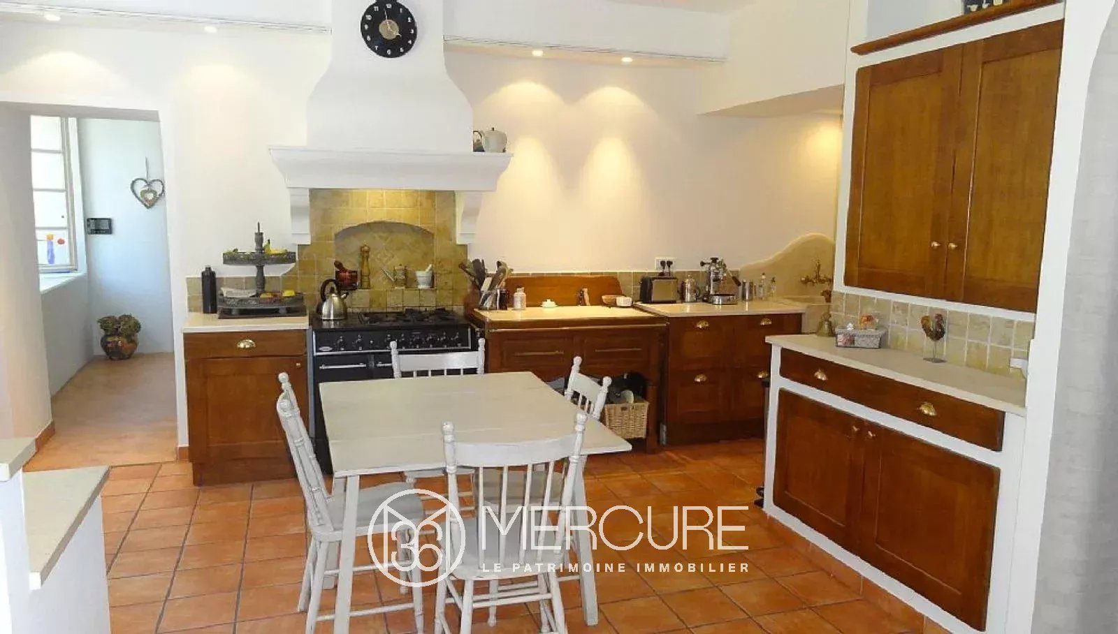 Magnifique mas entièrement restauré avec piscine et gîtes - 21138lr