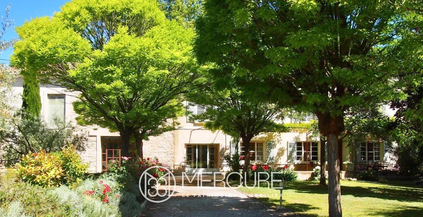 Magnifique mas entièrement restauré avec piscine et gîtes - 21138lr