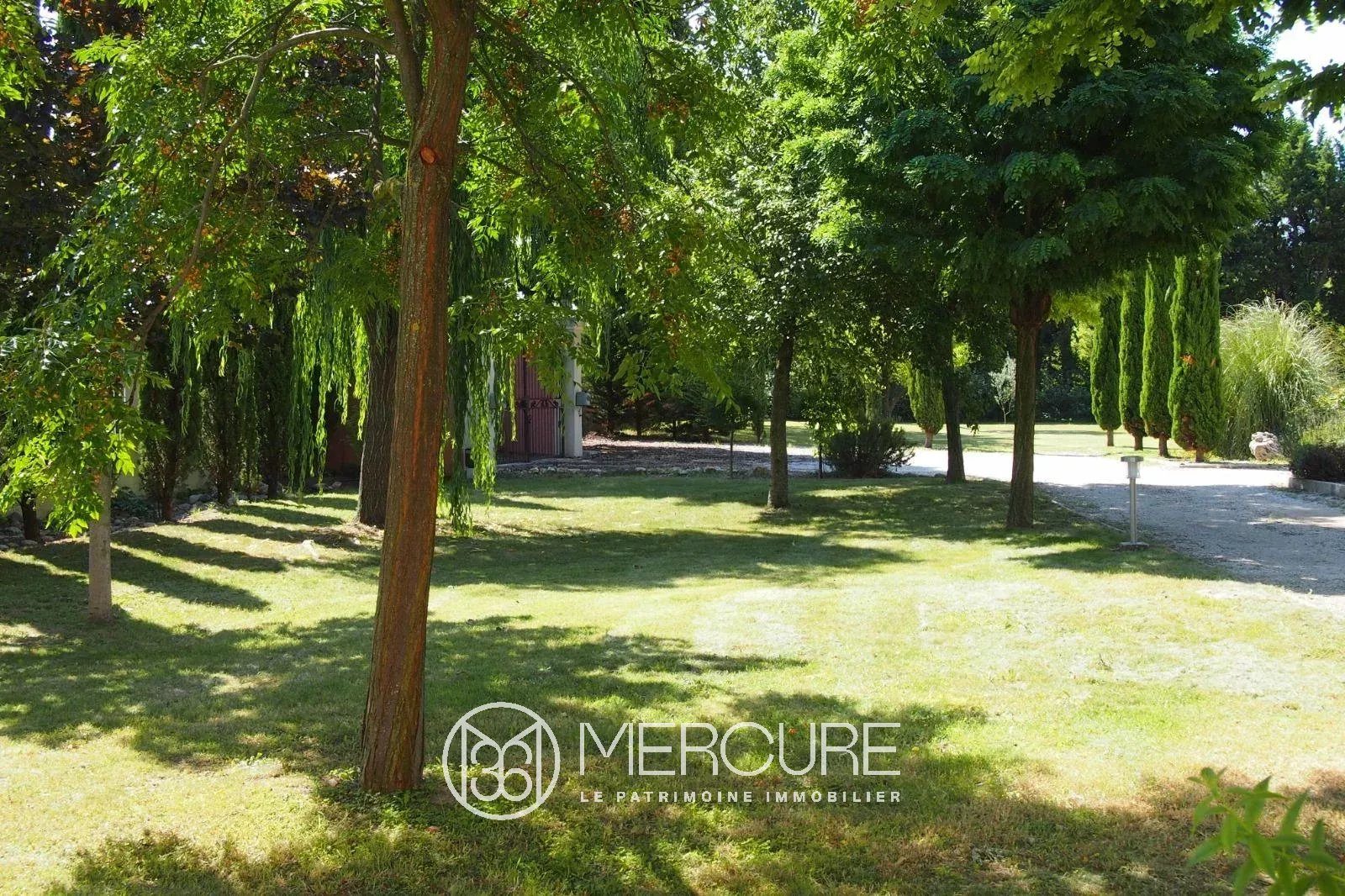 Magnifique mas entièrement restauré avec piscine et gîtes - 21138lr