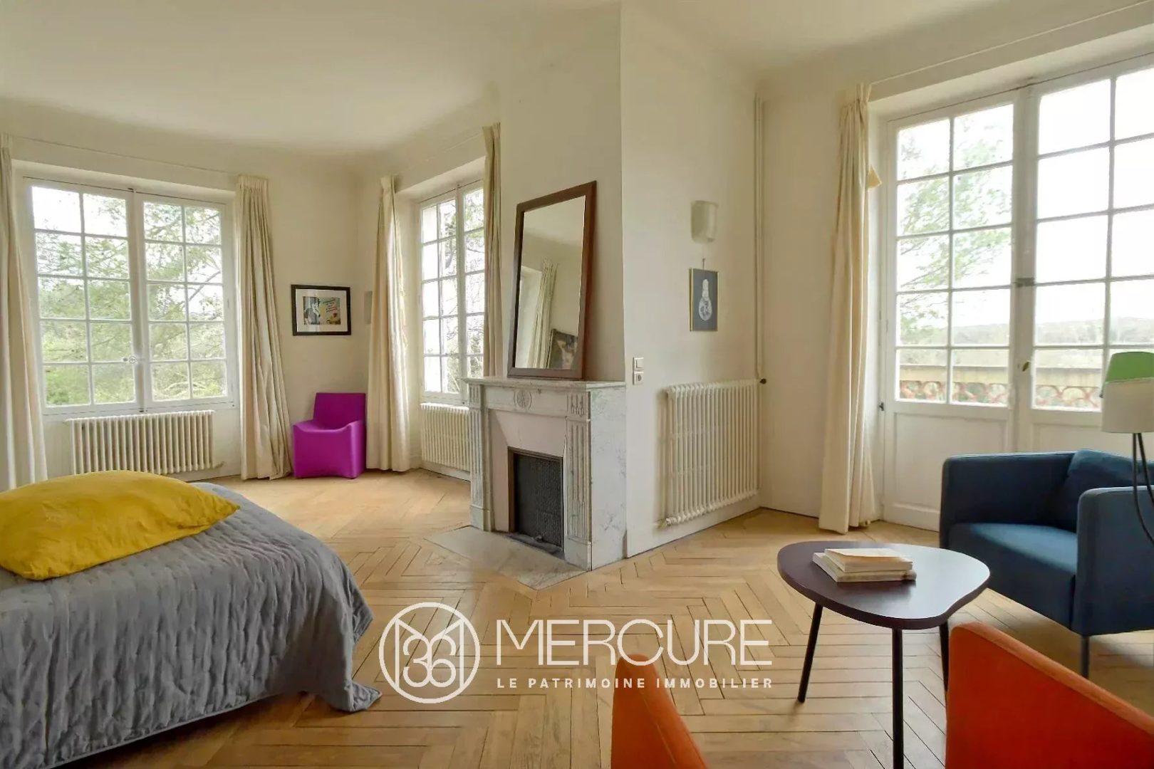 Bastide de Style art déco avec parc et piscine - 21143LR