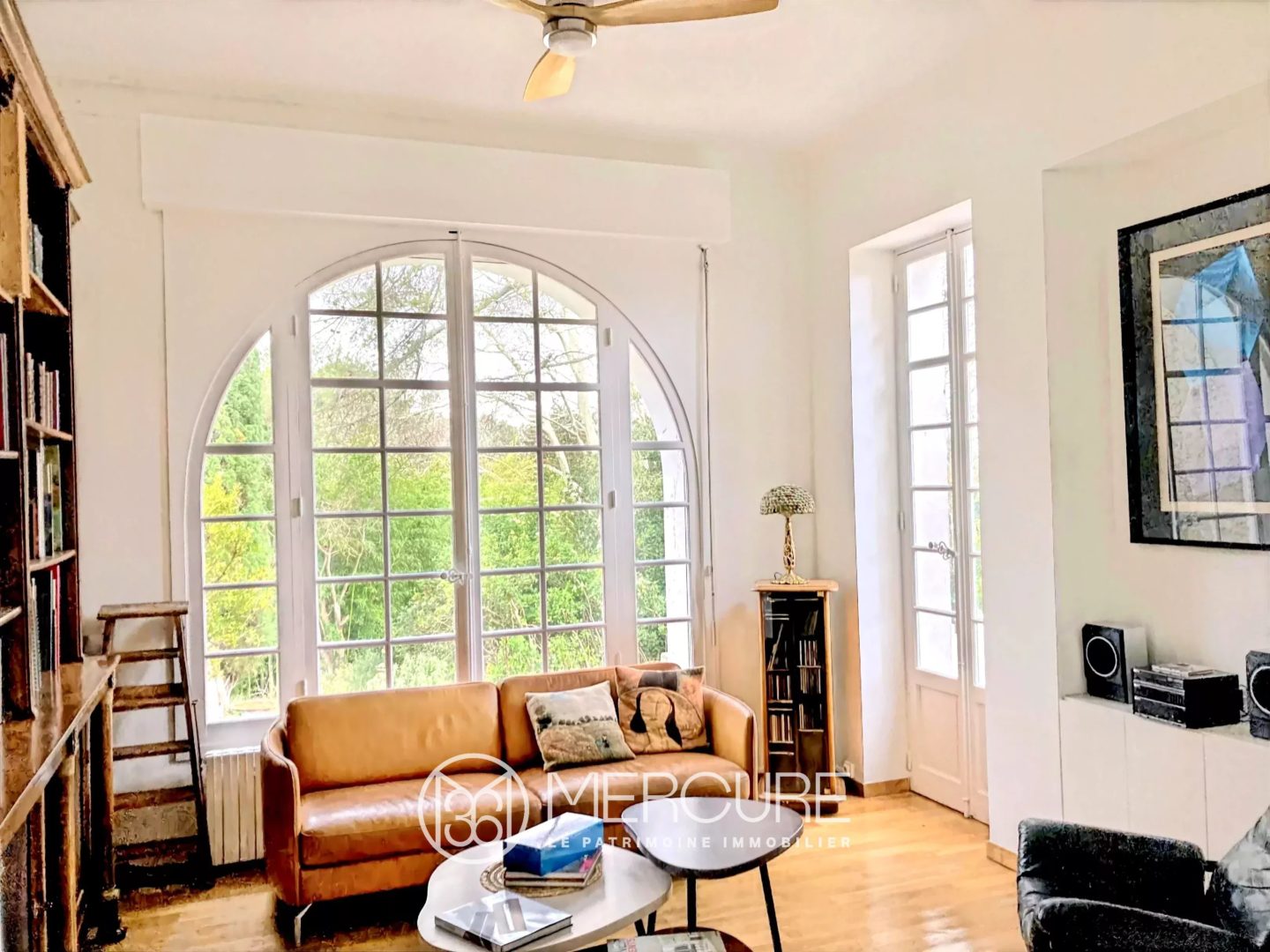 Bastide de Style art déco avec parc et piscine - 21143LR