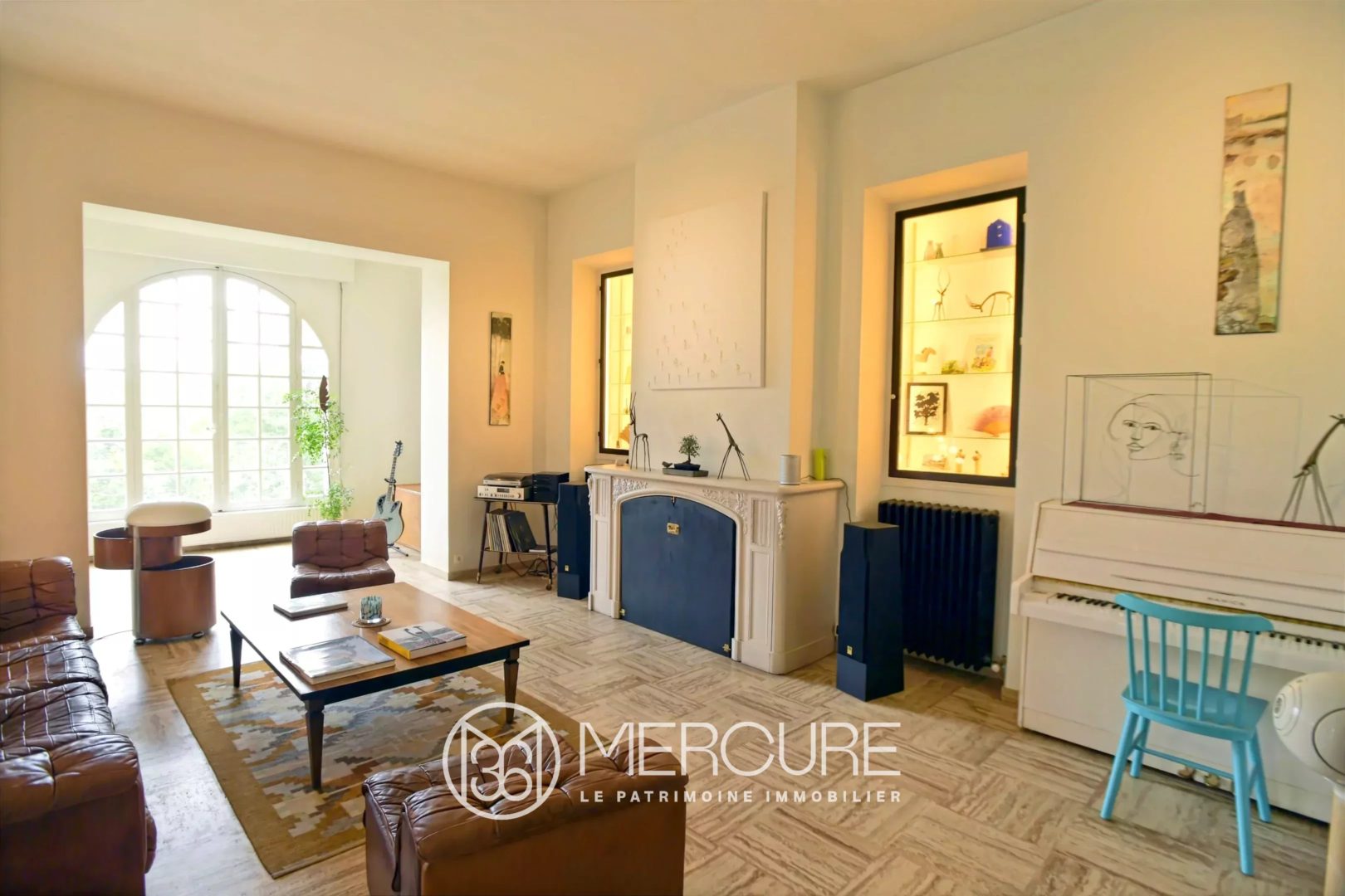 Bastide de Style art déco avec parc et piscine - 21143LR