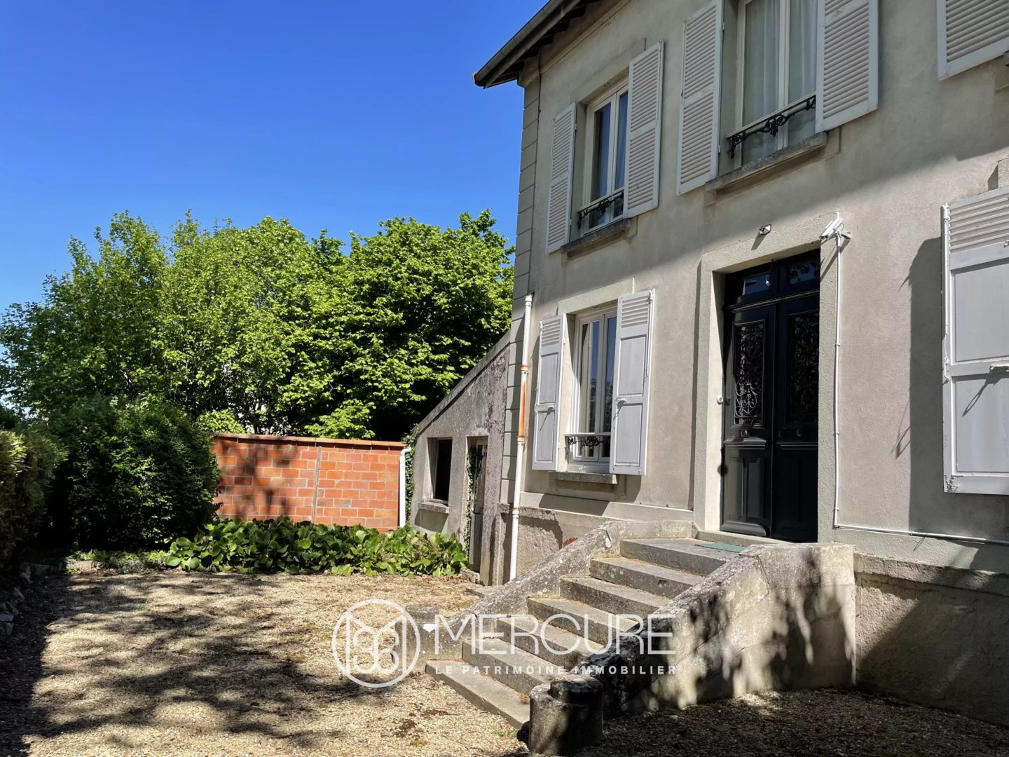 Brie-Comte-Robert, Maison de caractère avec grange - 21174IF2