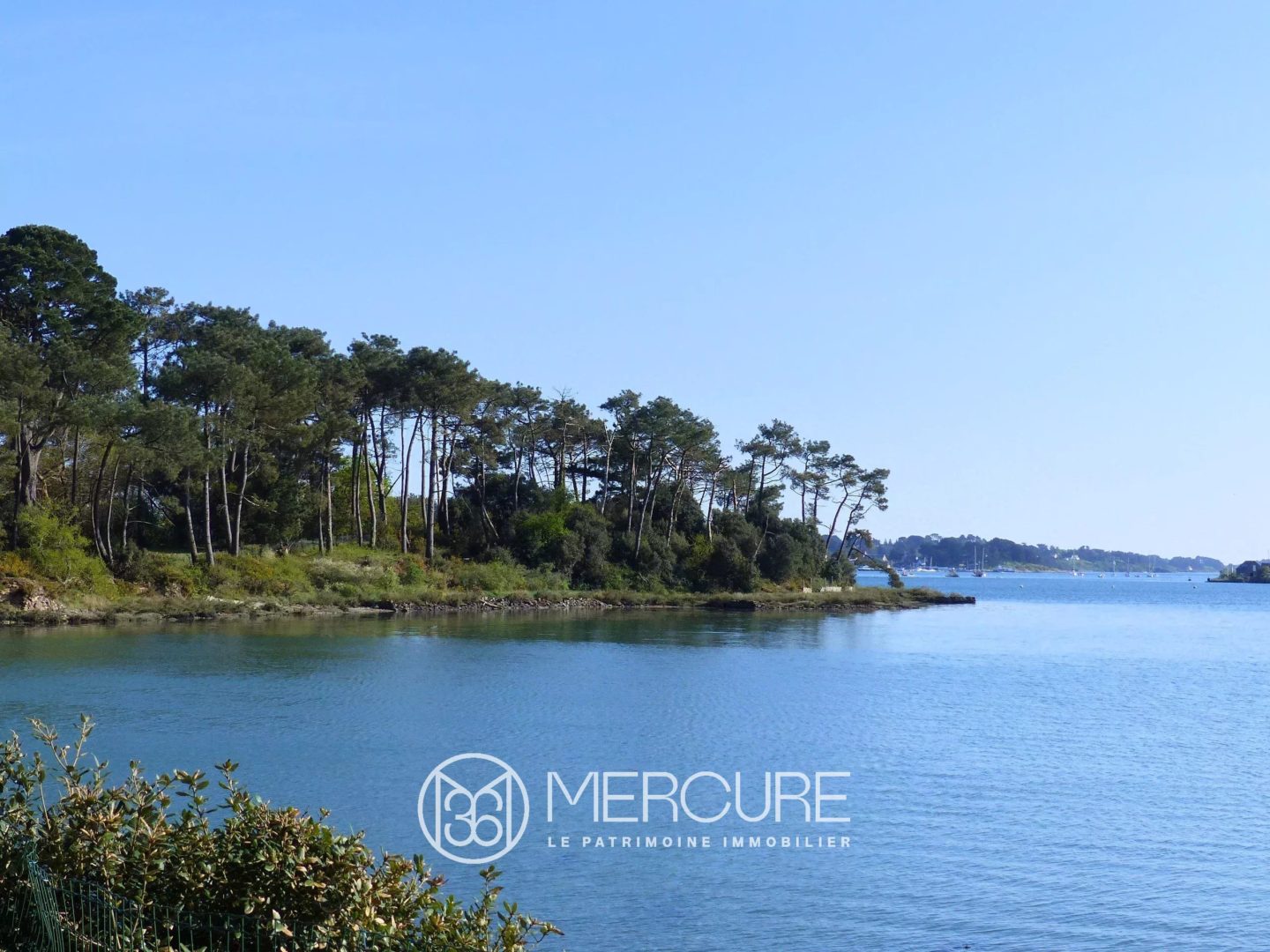 Brittany, Morbihan, Arradon – Charming property with outbuilding - 21175BR