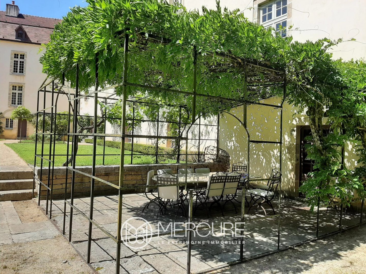 16th, 17th and 18th CENTURY CASTLE - 21259MHL