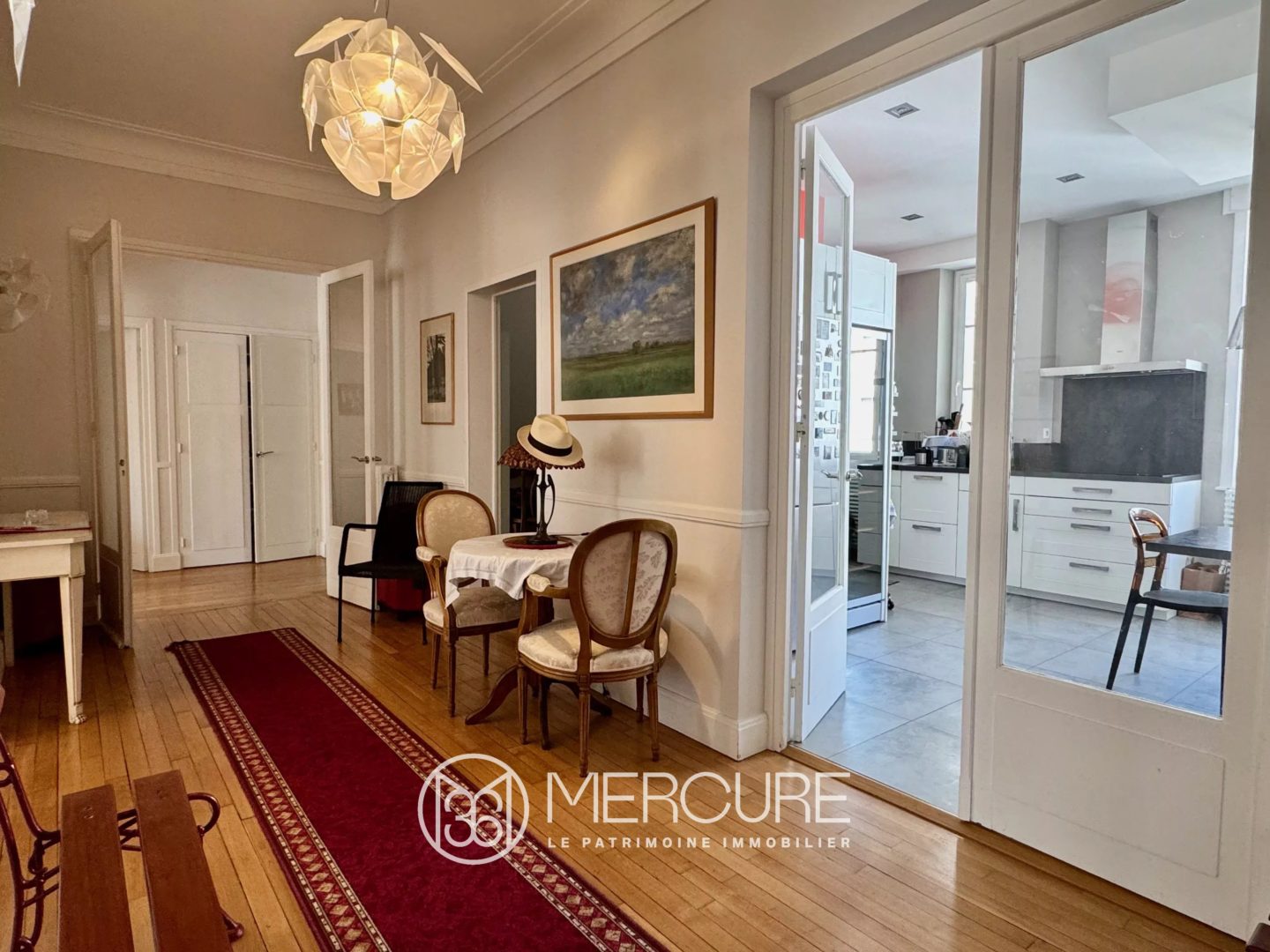 Appartement 200 m² – 4/5 chambres- étage élevé,  ascenseur, garage - 21339AU