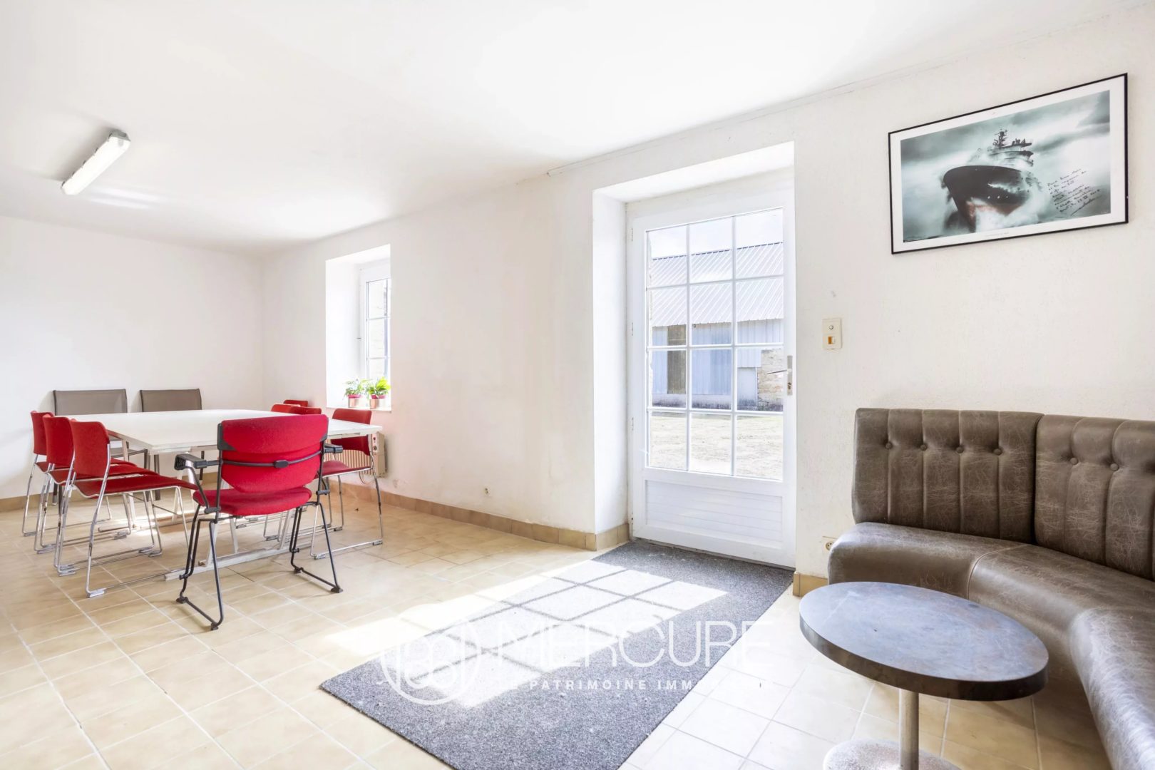 PLUGUFFAN – ANCIENNE FERME DE TROIS LONGERES ET HANGARS SUR 1,4 HA - 21359BR