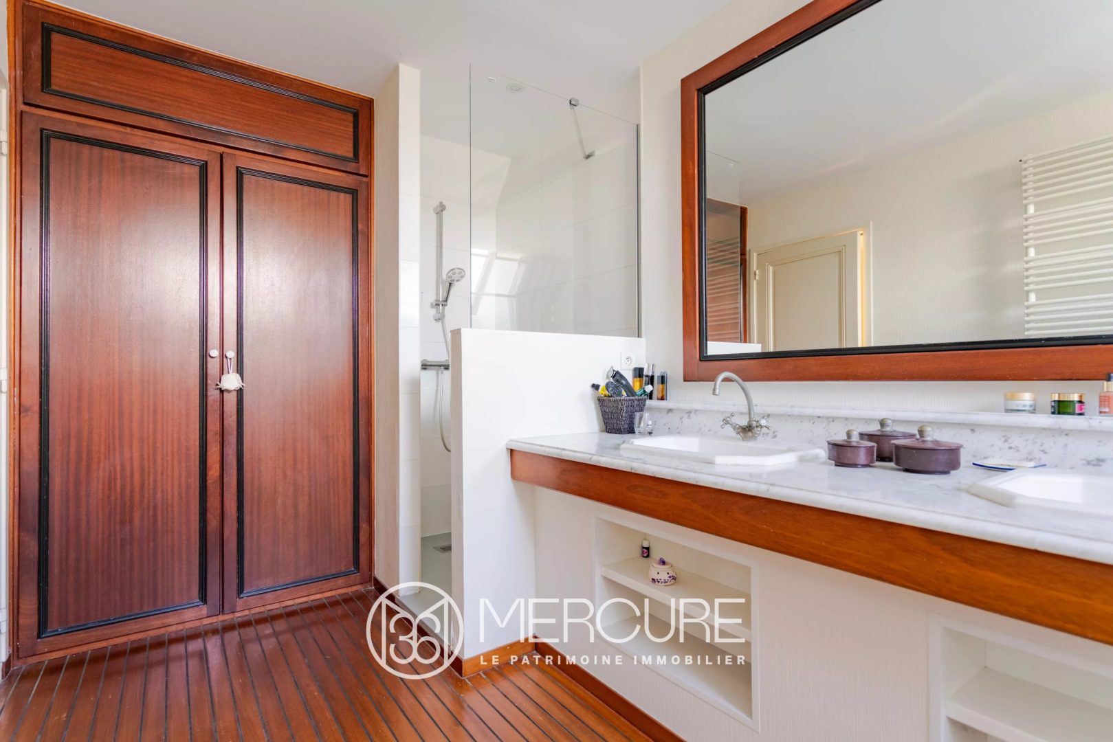 Morbihan, à 15 min de la mer, propriété en pierres du XVIIIe siècle, piscine et parc - 21377BR