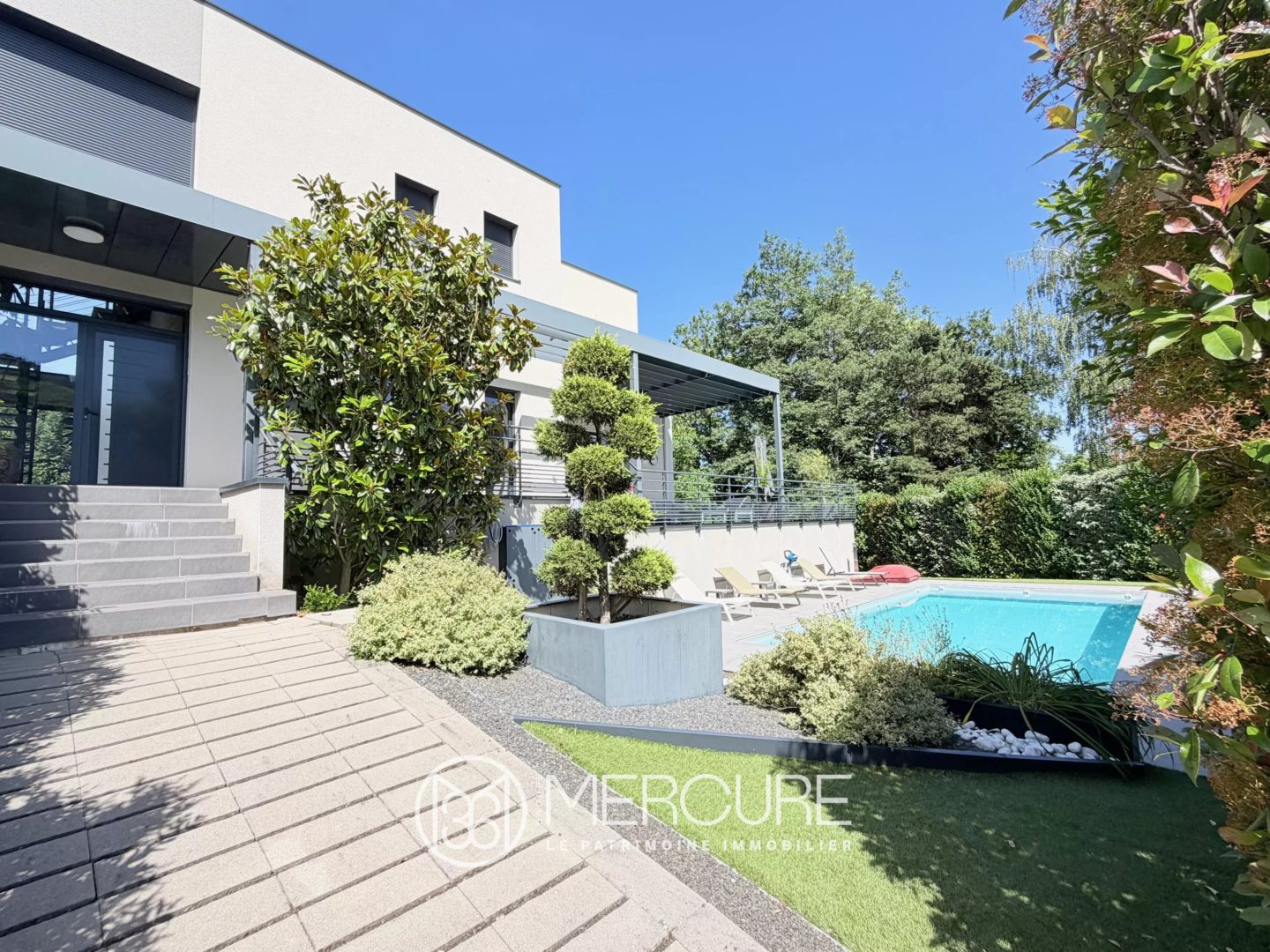 Maison 8 pièces 337 m² · à Royat · 337 m² · 1 260 000 €