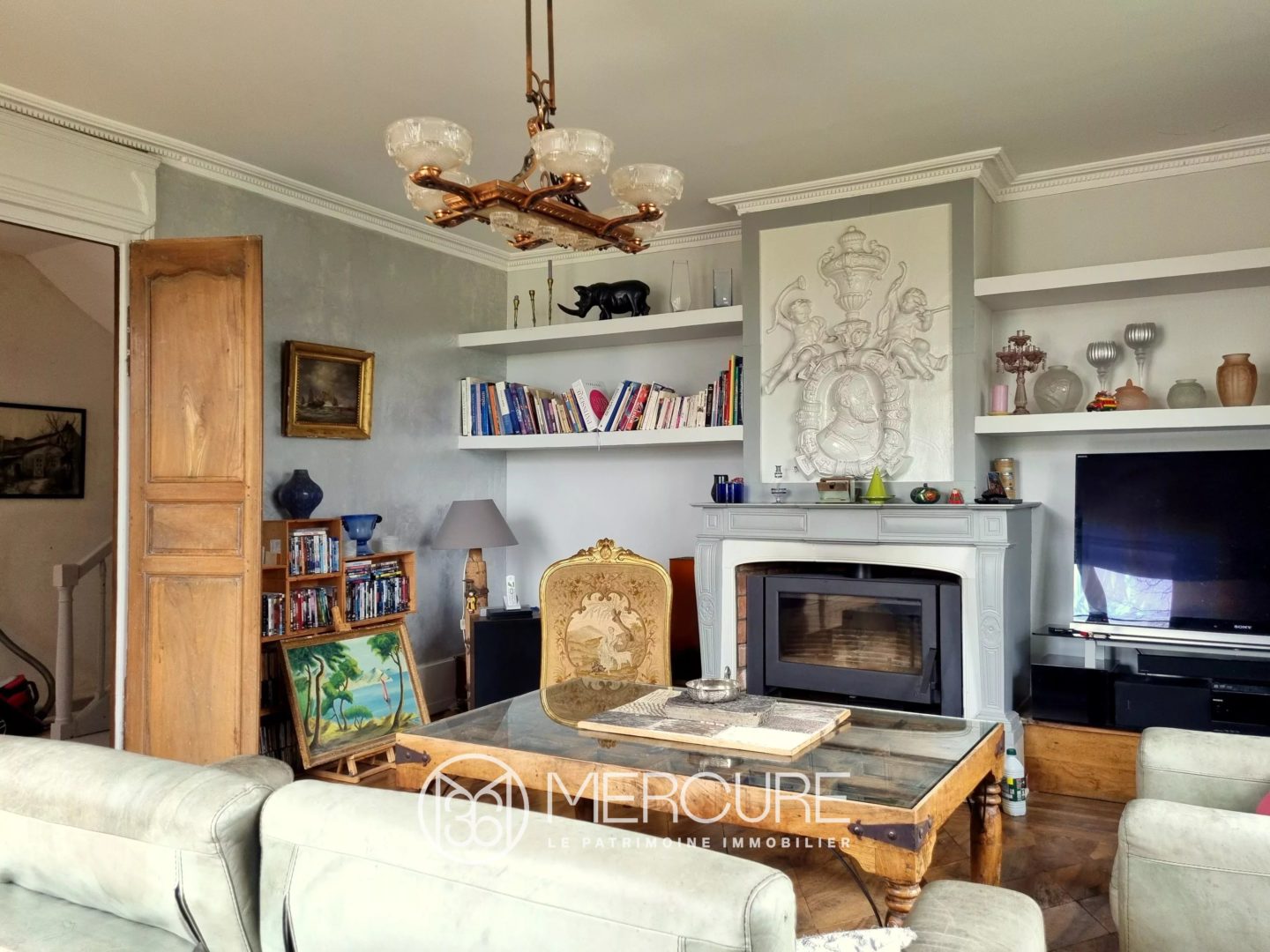 Propriété de 415 m² - 4682LY