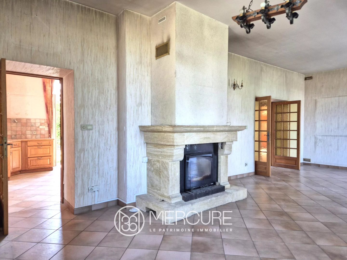 ECULLY – LE PERROLIER  – MAISON A RENOVER DE 260 M² habitables - 4833LY