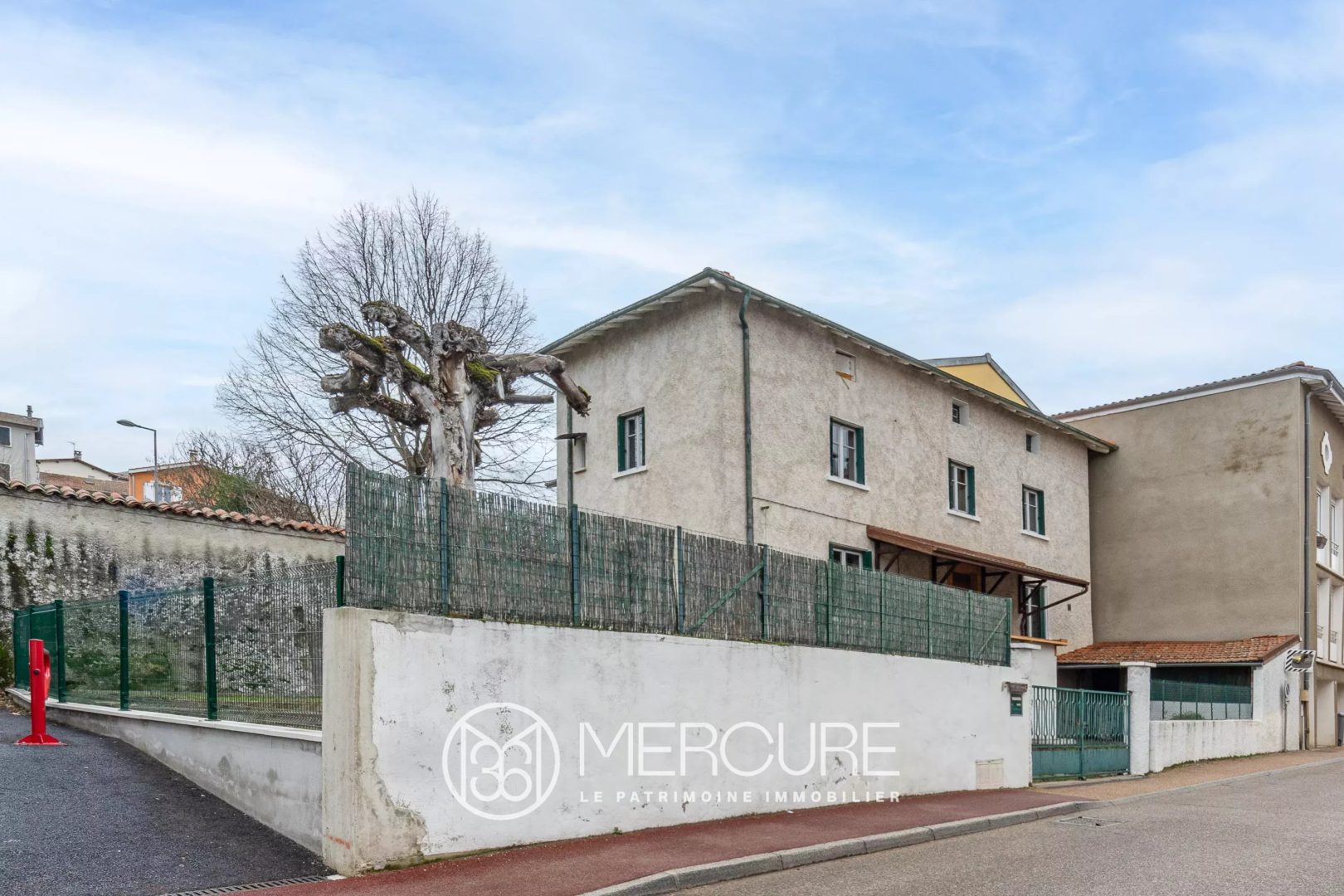 Maison de Village à rénover - 4880LY