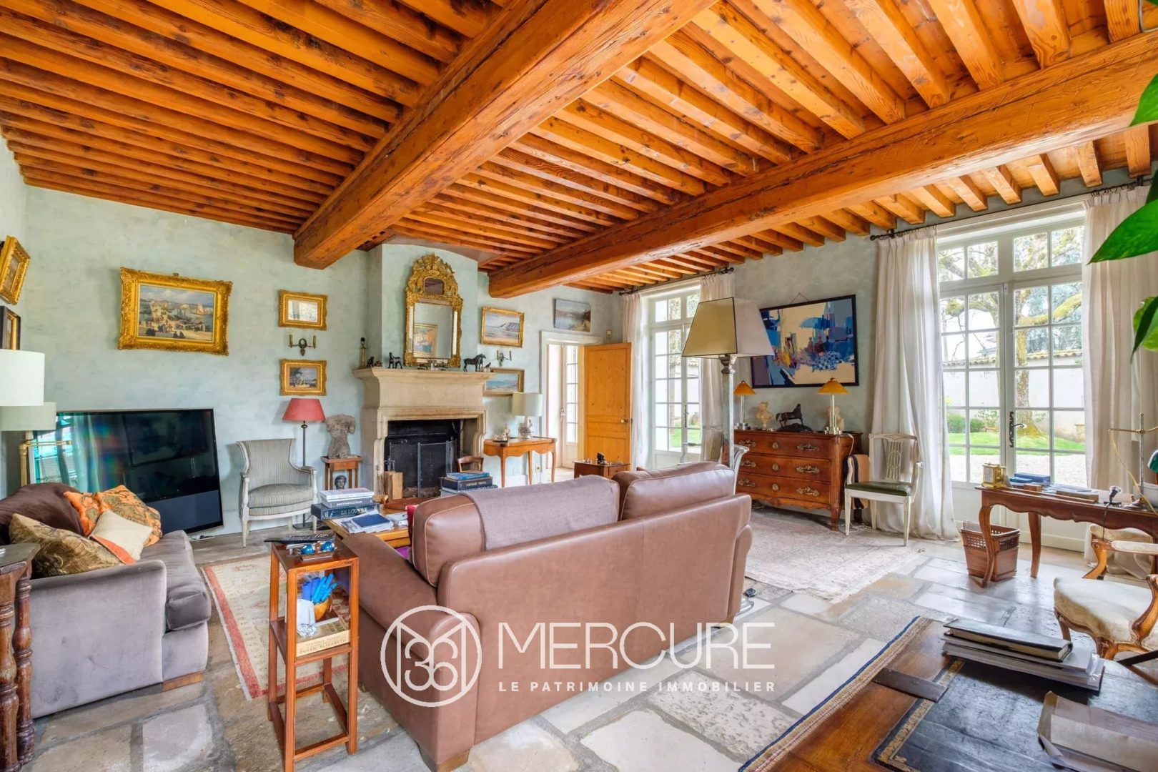 À VENDRE – ÉCULLY – SOMPTUEUSE PROPRIÉTÉ FAMILIALE AVEC PISCINE, TENNIS & TERRAIN DIVISIBLE – 3 000 000 € - 4903LY