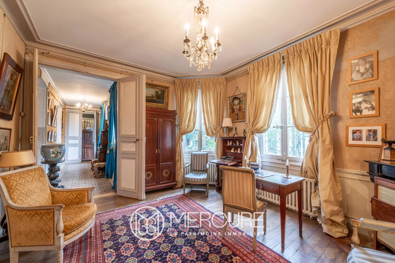 Oise – private mansion, outbuildings and courtyard - 80605PI